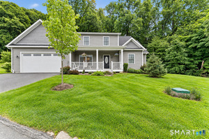 7 Tall Oaks, Unit 7, New Milford