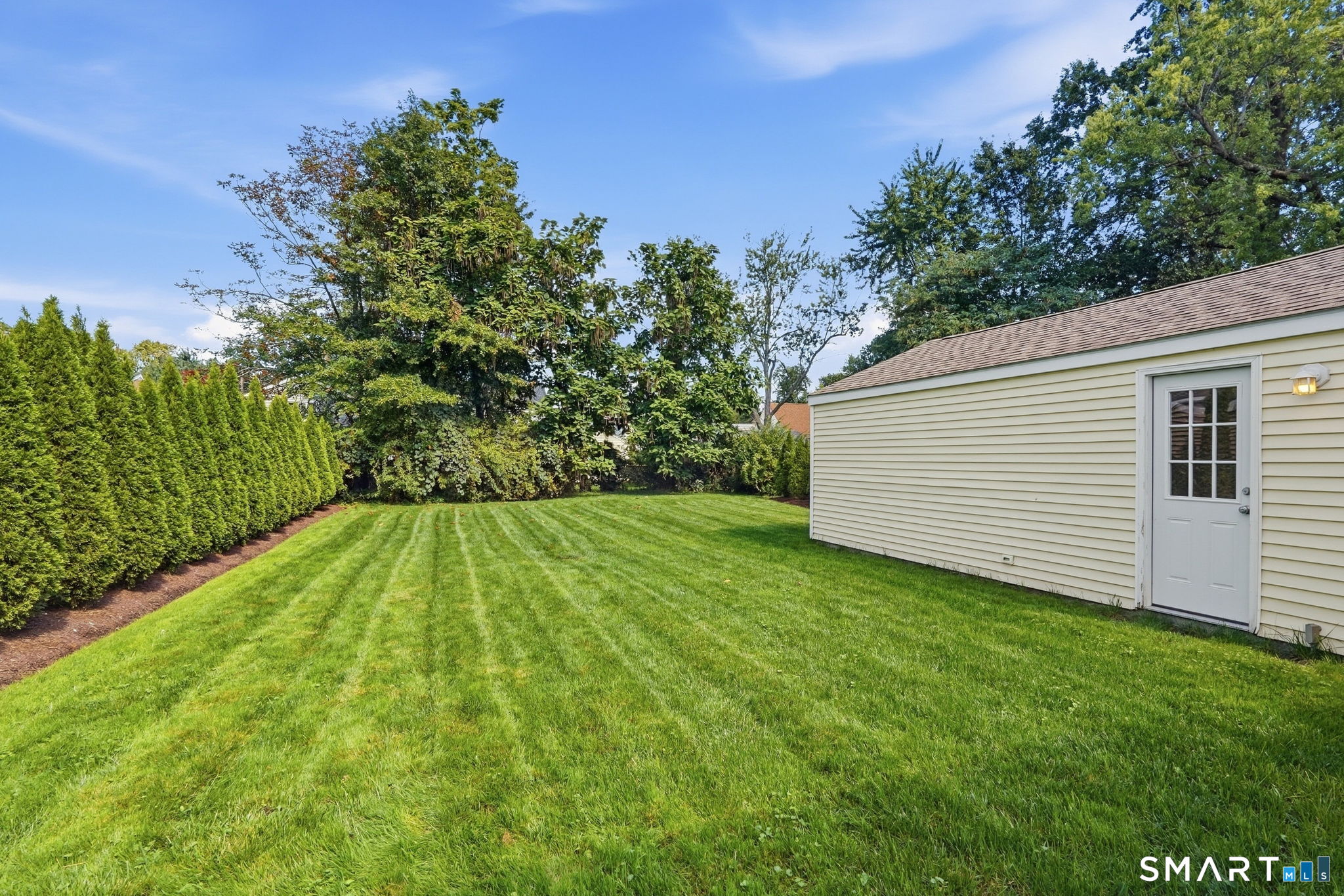 148 Sidney Avenue photo 36