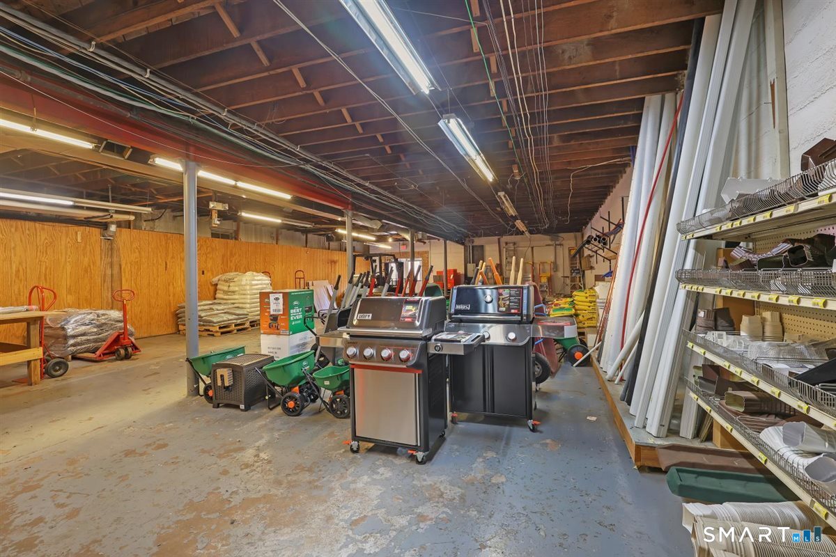 873 Main Street photo 31
