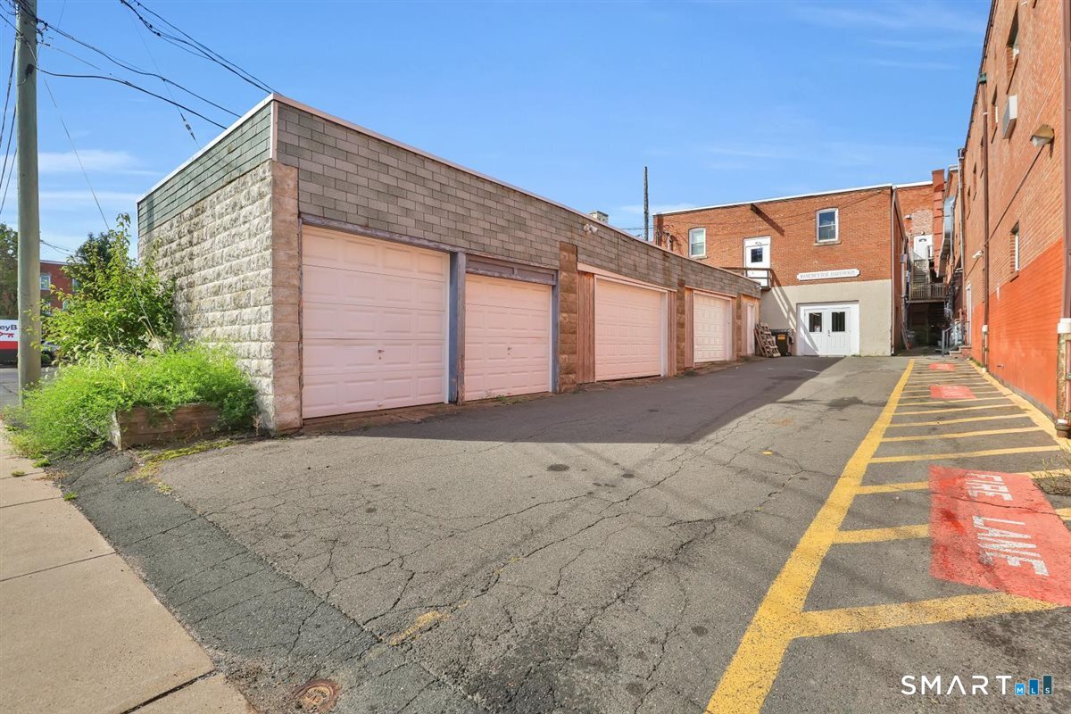 873 Main Street photo 34
