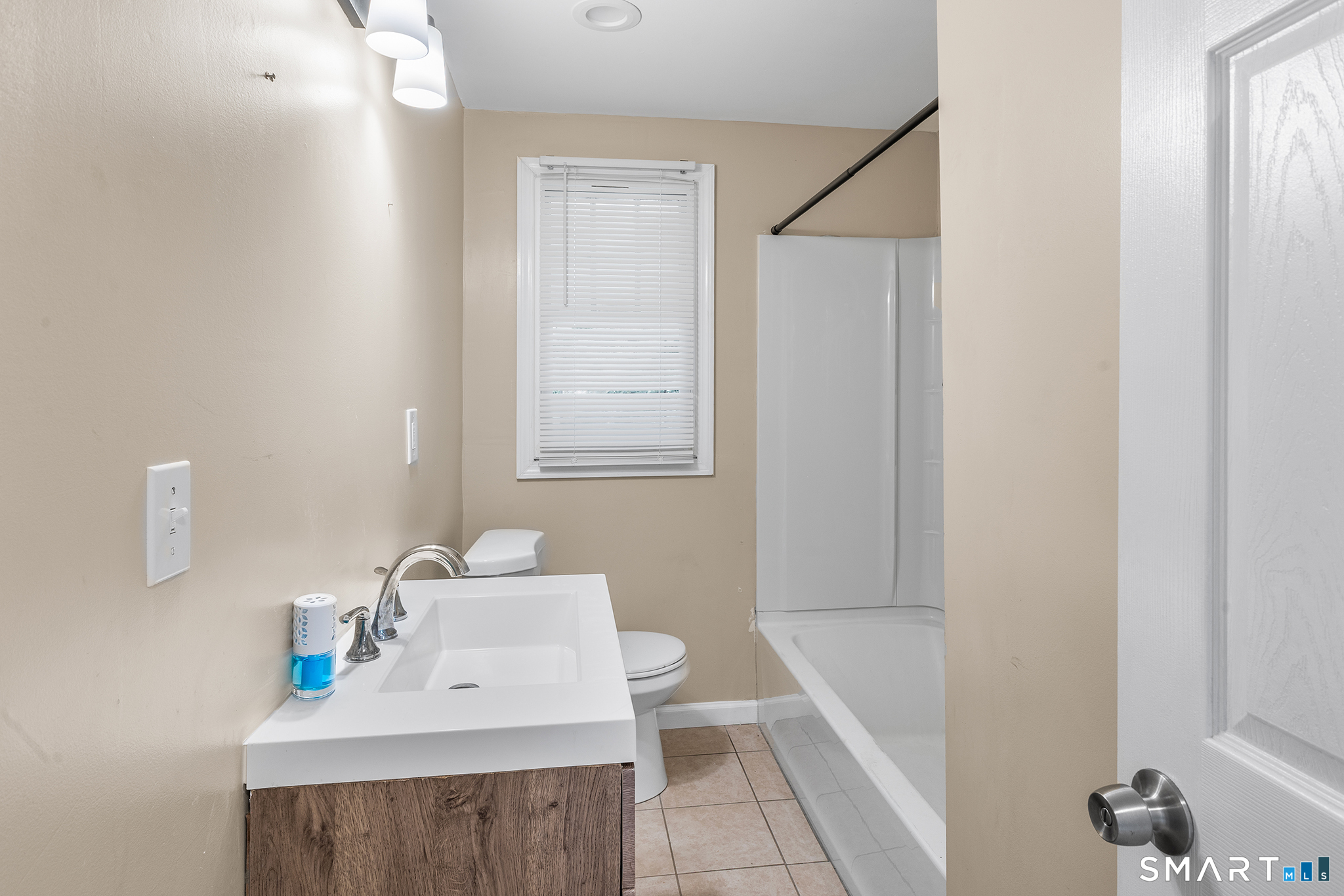 160 Hodge Avenue photo 14