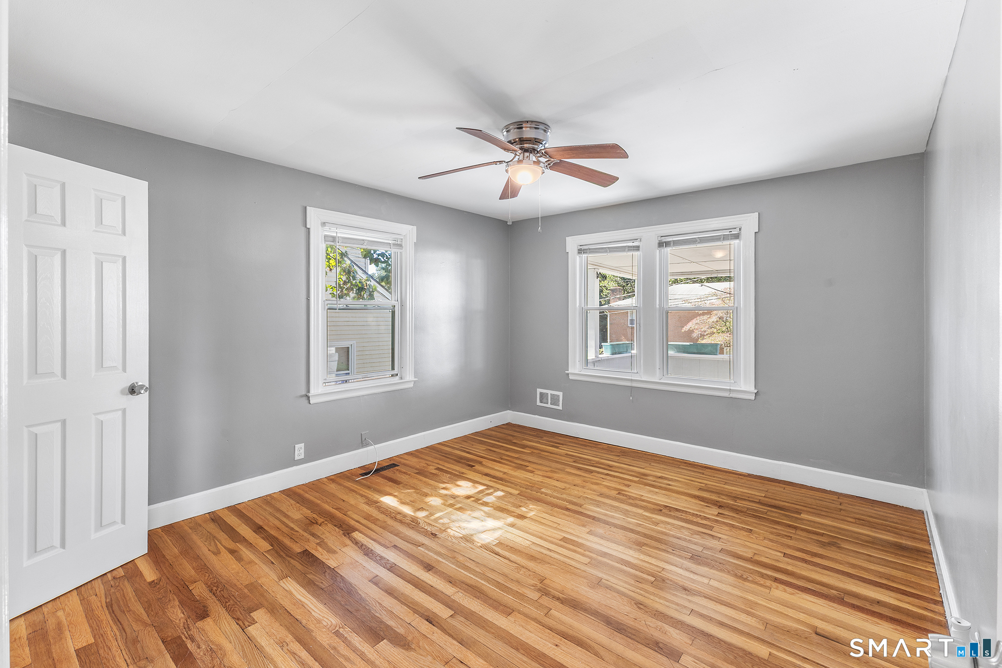 160 Hodge Avenue photo 10