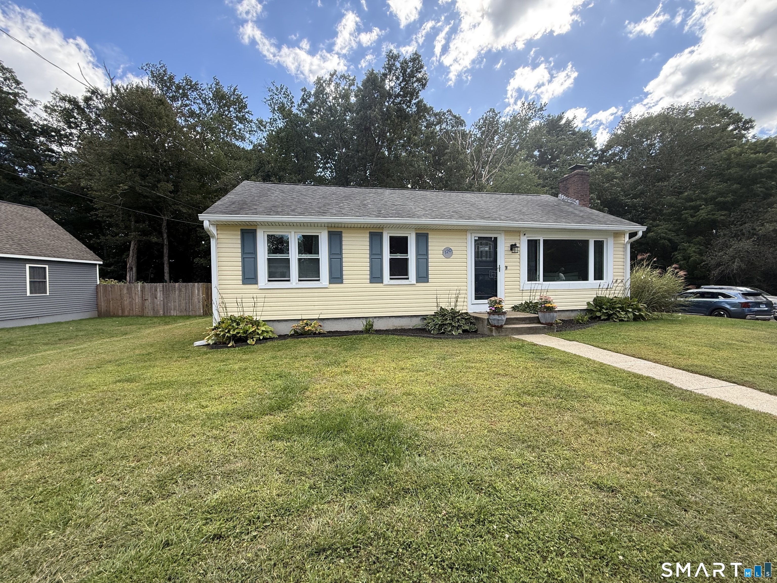 Photo 3 of Single family home for sale at 120 Dufault St, Putnam, CT 06260 | MLS# 24207902 | Listing updated on 2026-09-27