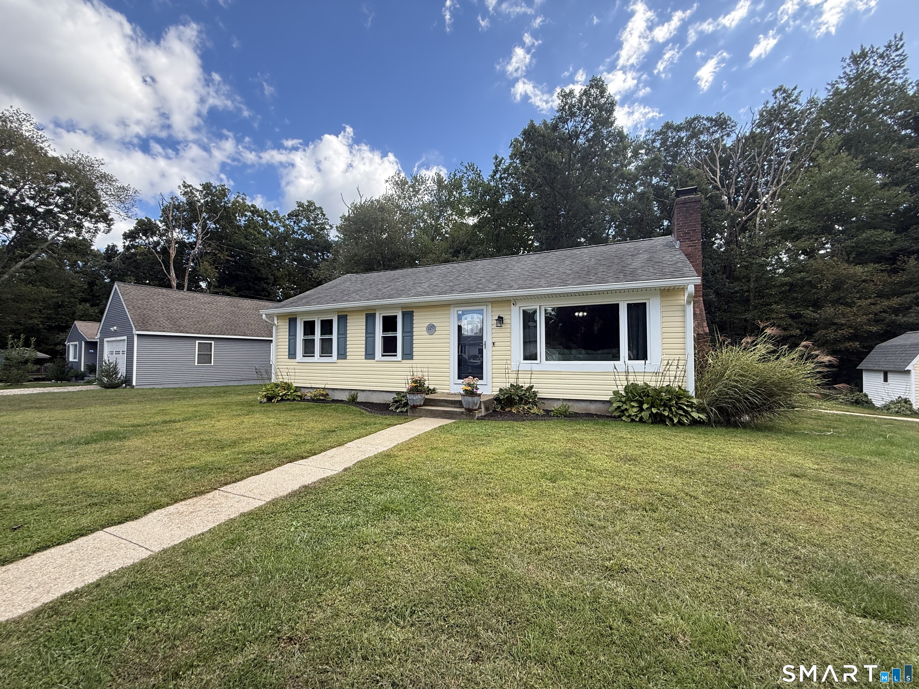 Photo 1 of Single family home for sale at 120 Dufault St, Putnam, CT 06260 | MLS# 24207902 | Listing updated on 2026-09-27