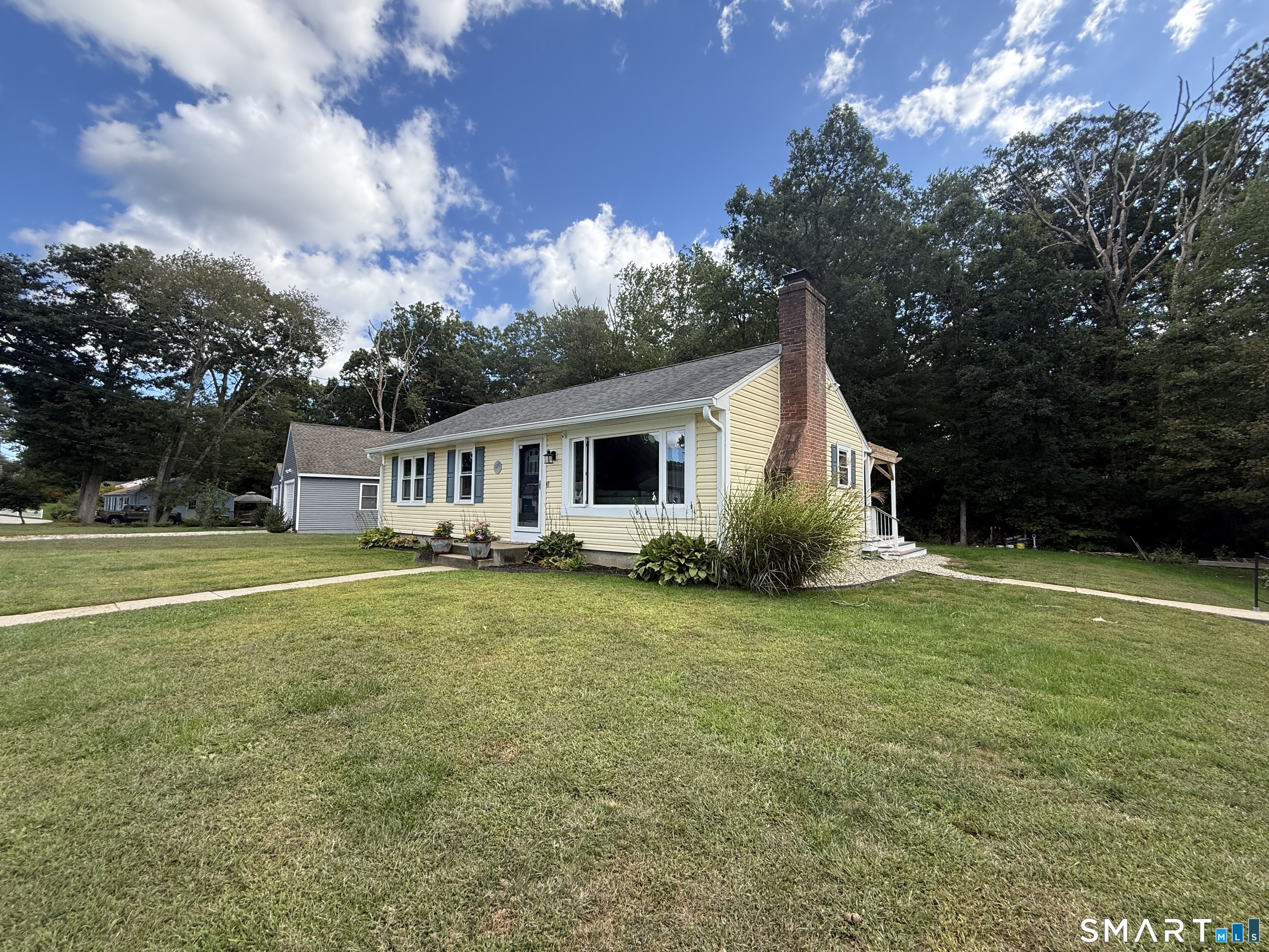 Photo 2 of Single family home for sale at 120 Dufault St, Putnam, CT 06260 | MLS# 24207902 | Listing updated on 2026-09-27