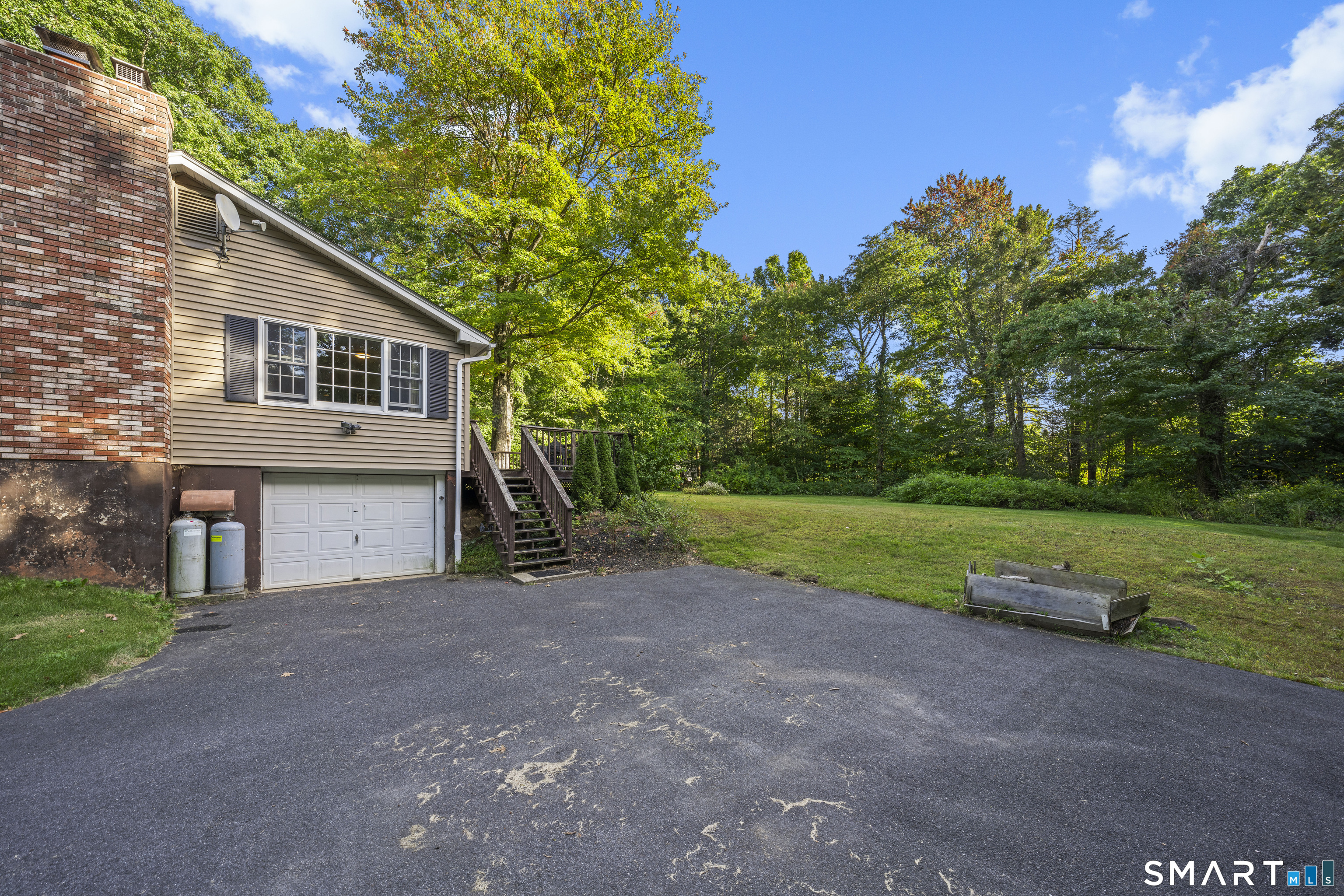168 West Pearl Road photo 32