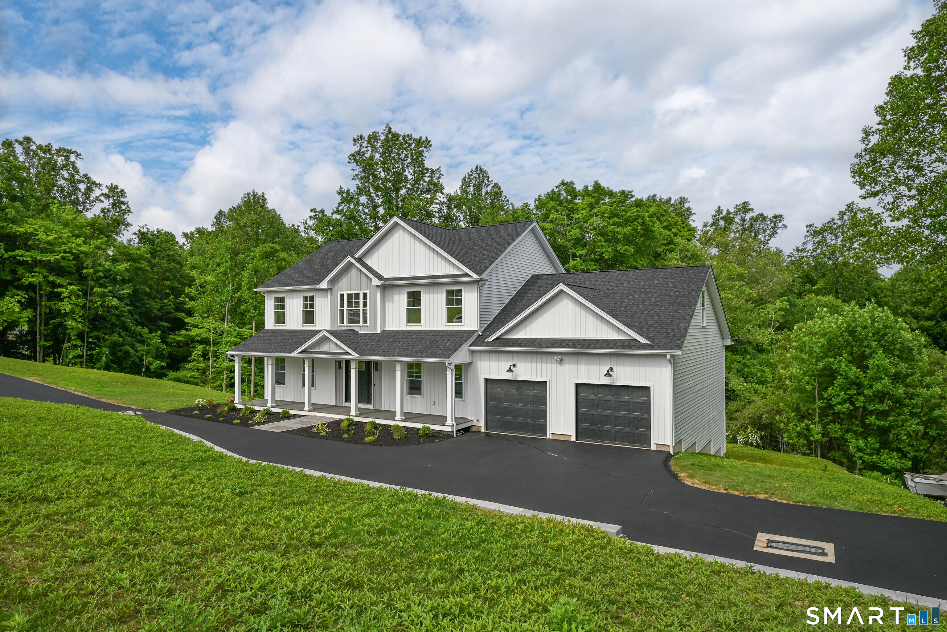1427 Monroe Turnpike