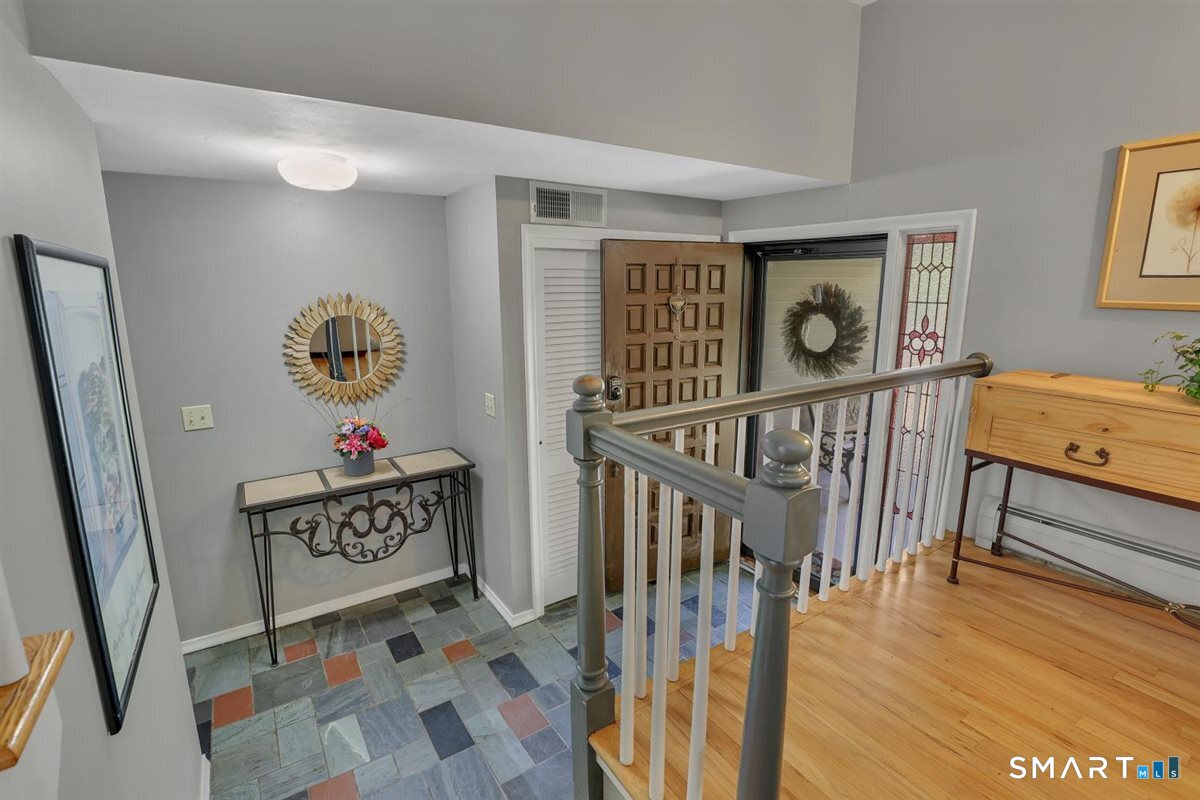 306 Cromwell Avenue photo 13