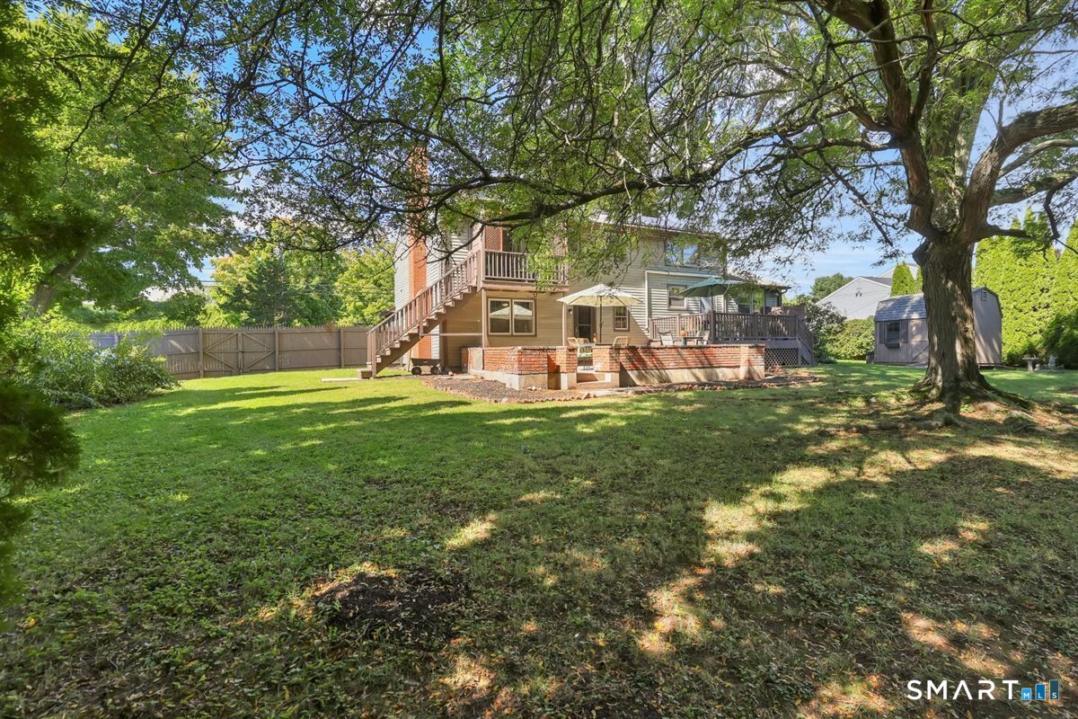 306 Cromwell Avenue photo 35