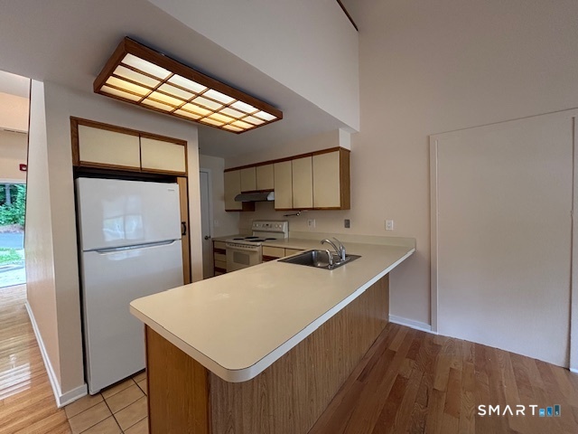 454 Main Avenue Unit #1 photo 6