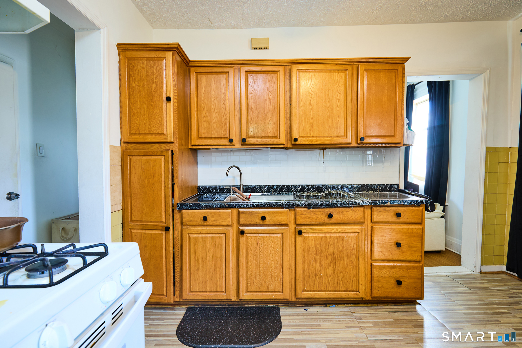 139 Lee Avenue photo 13