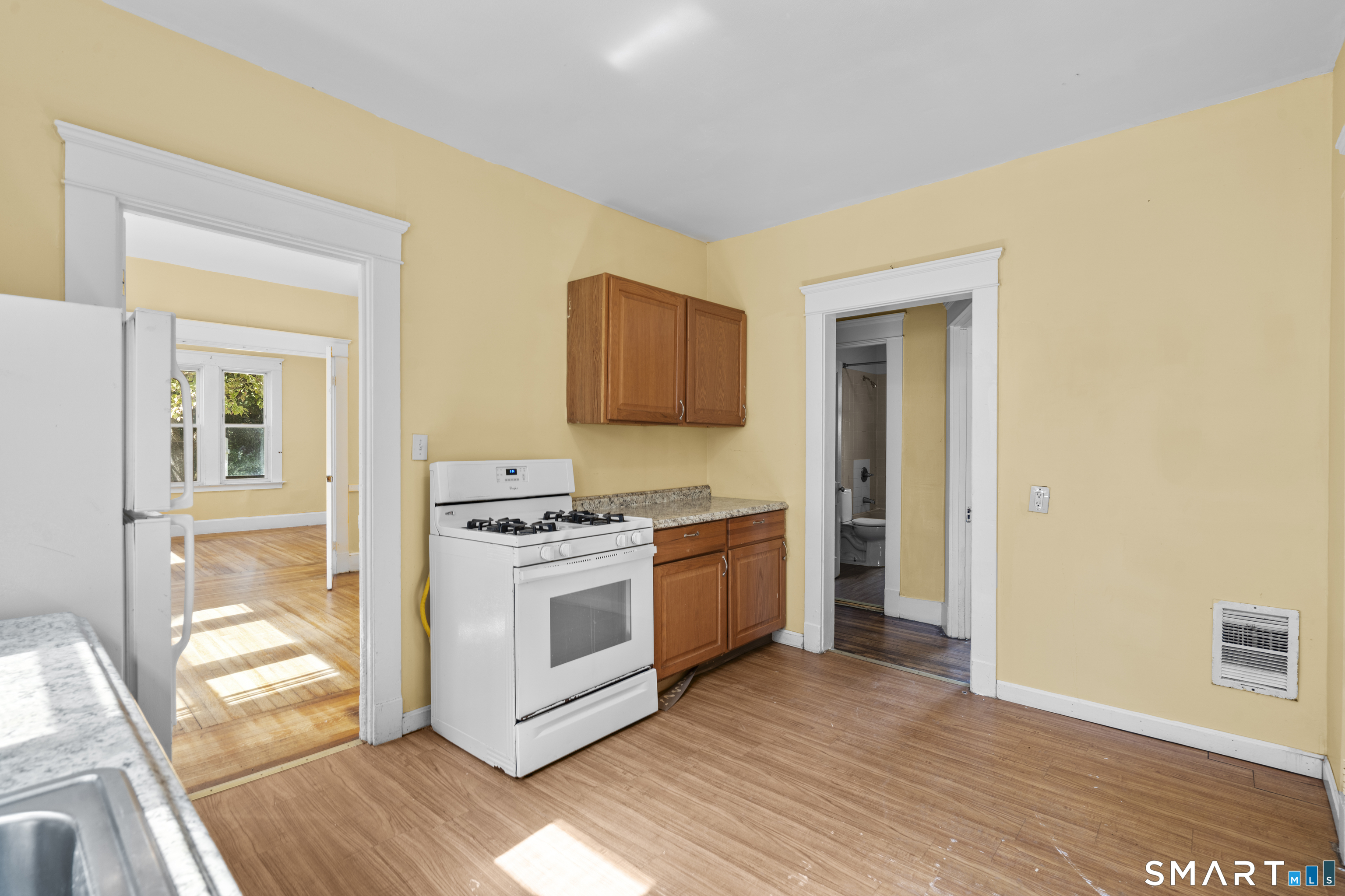 855 Woodward Avenue Unit #1st Flr photo 4