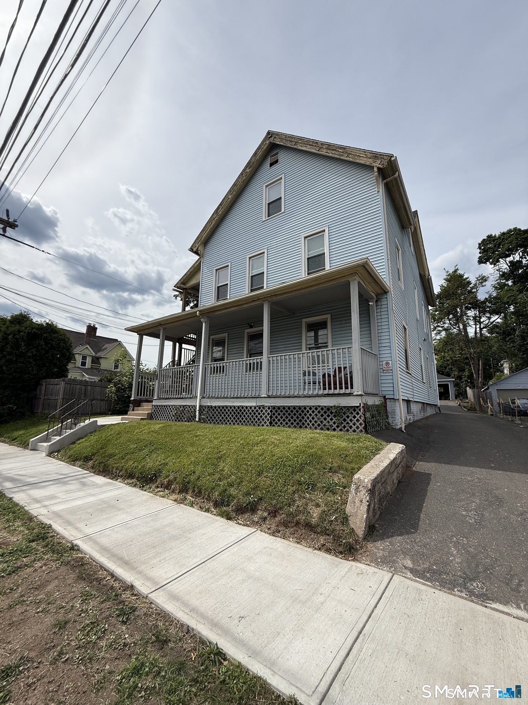 125 Columbia Street photo 2