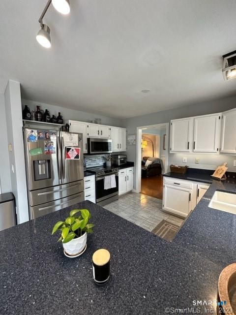 209 Deerfield Ridge Drive photo 3