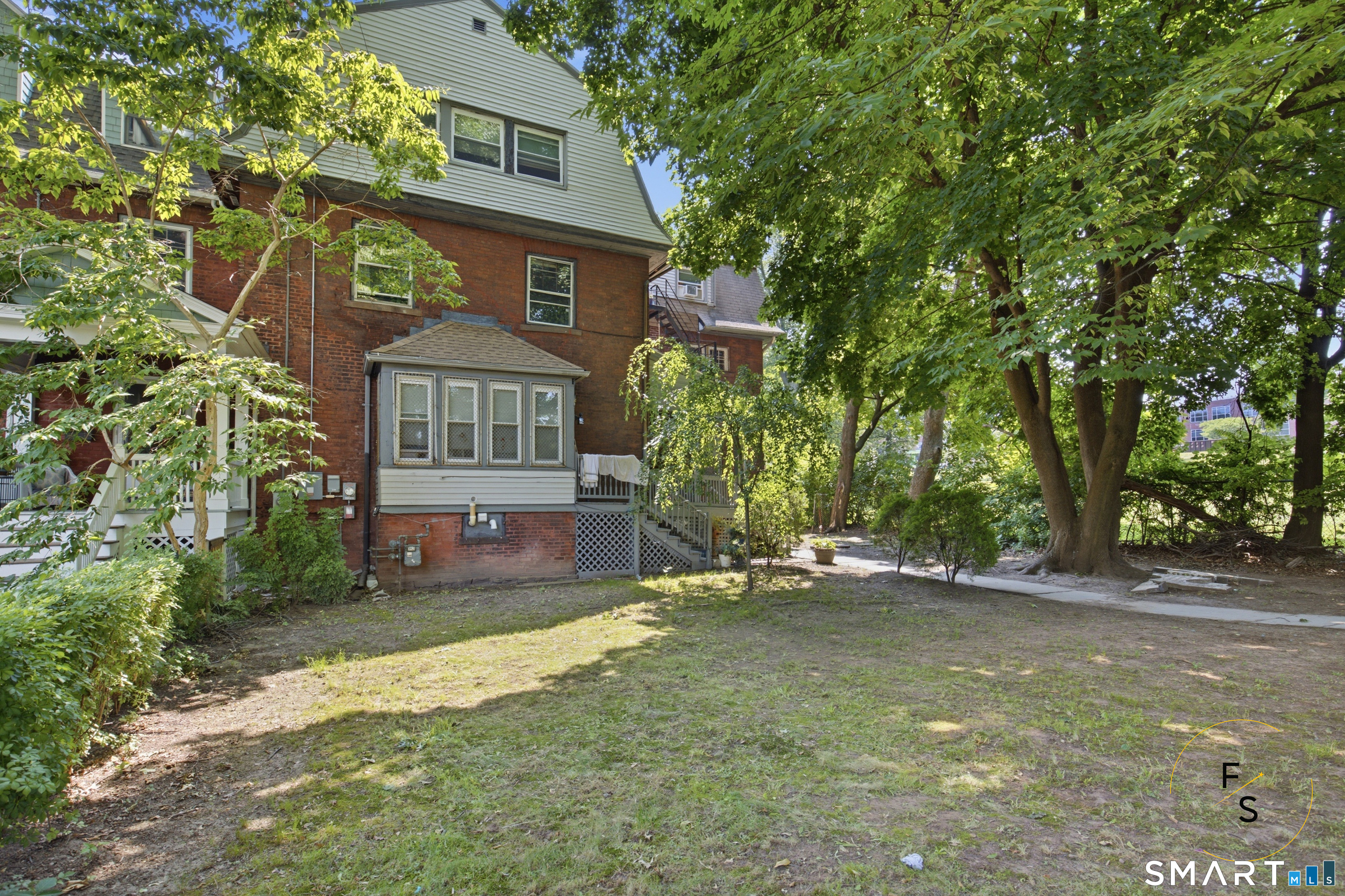 24 Park Terrace photo 3