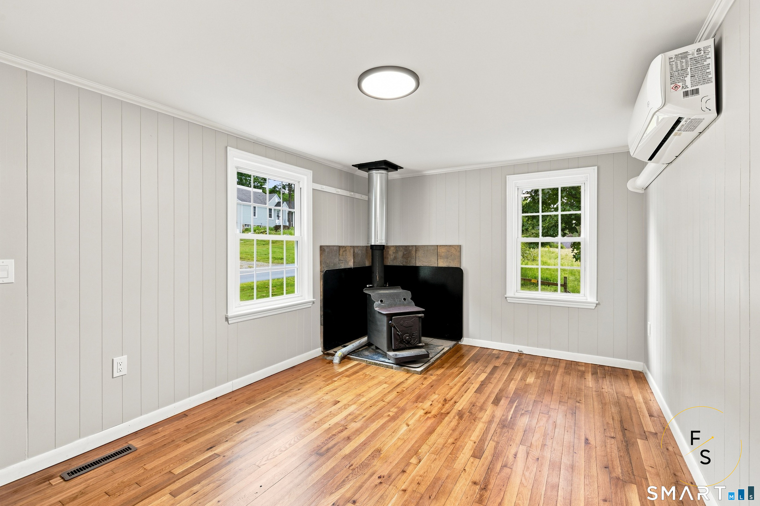 157 South River Road photo 10