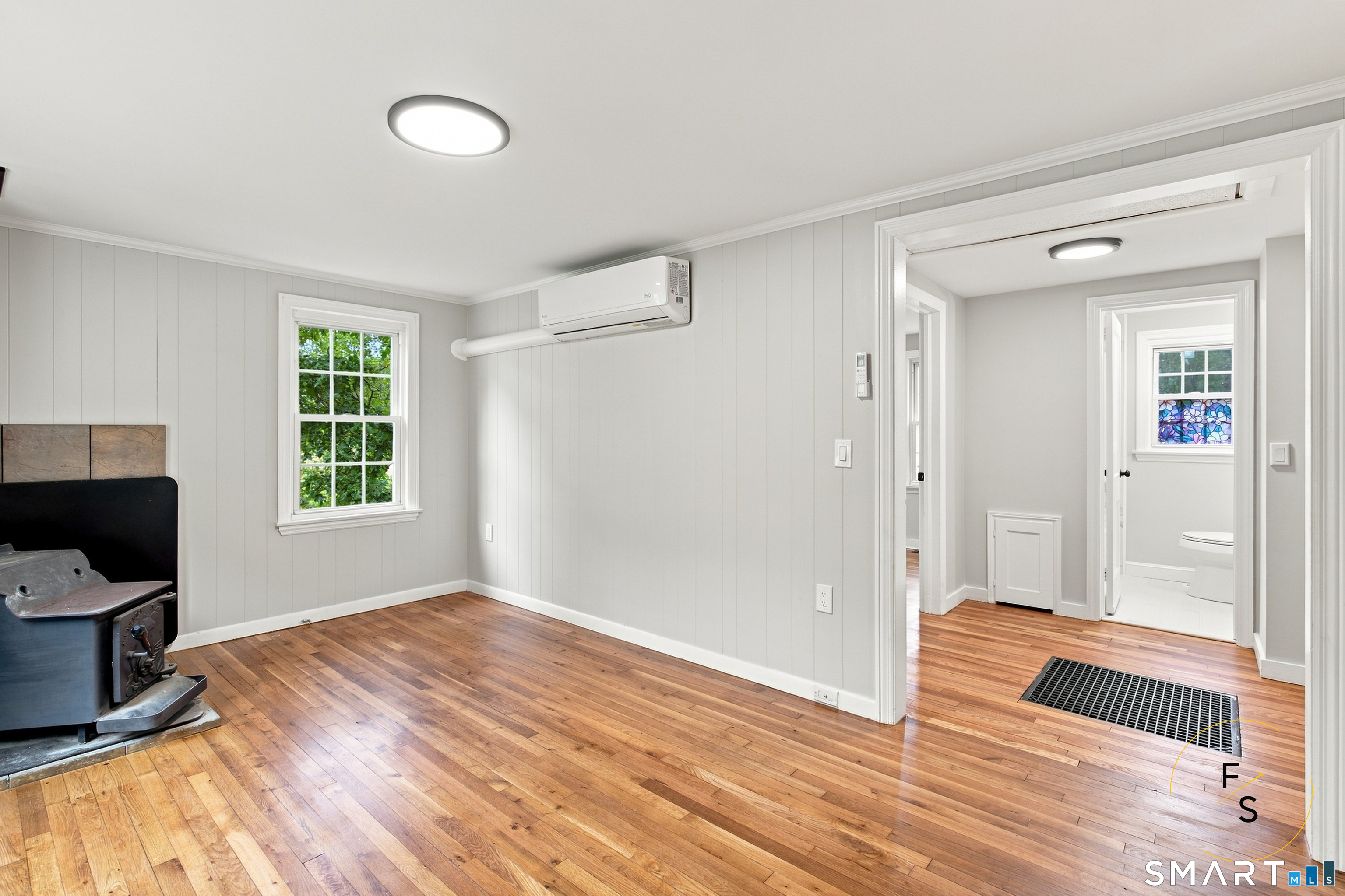 157 South River Road photo 11