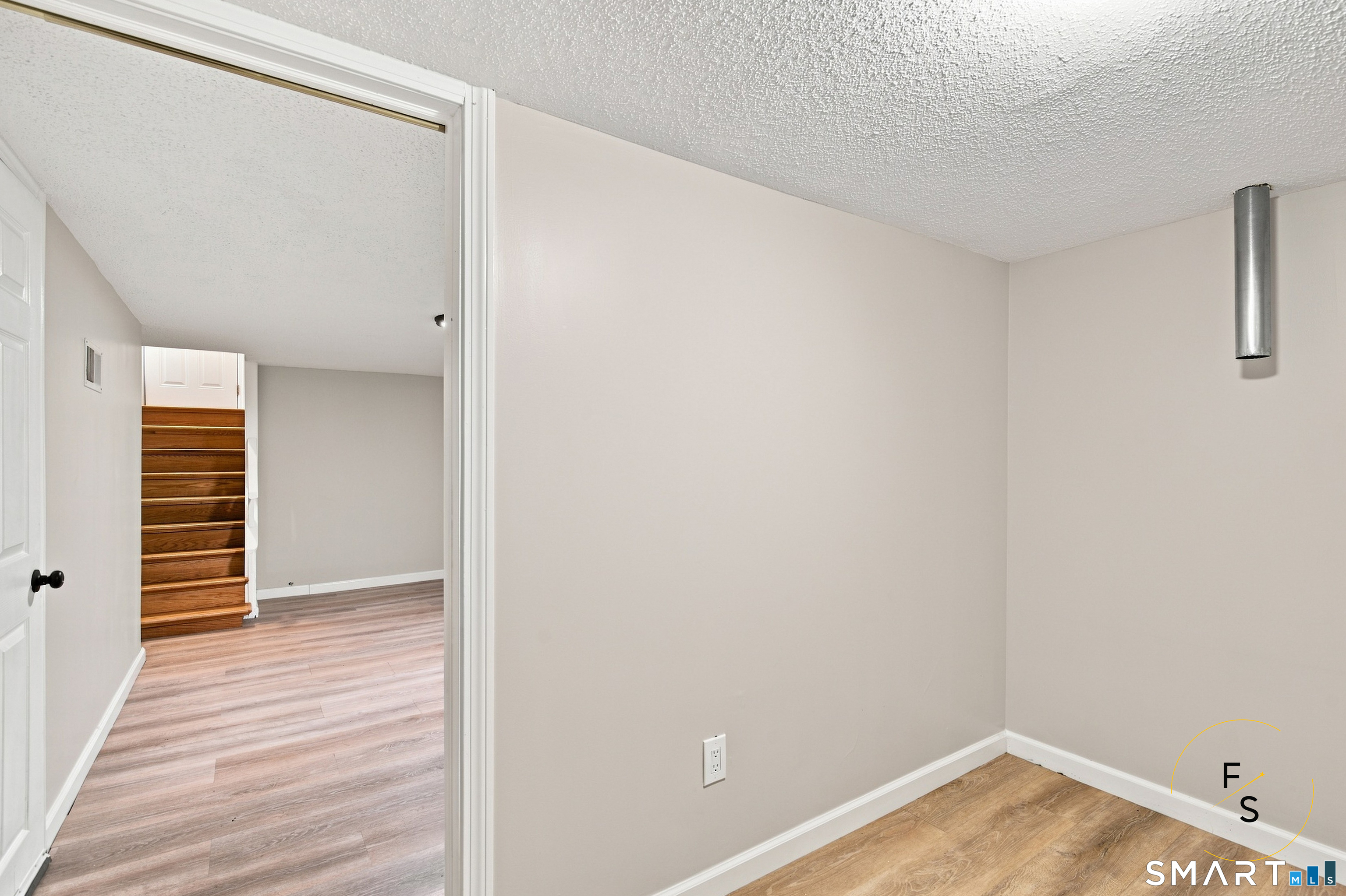 157 South River Road photo 23