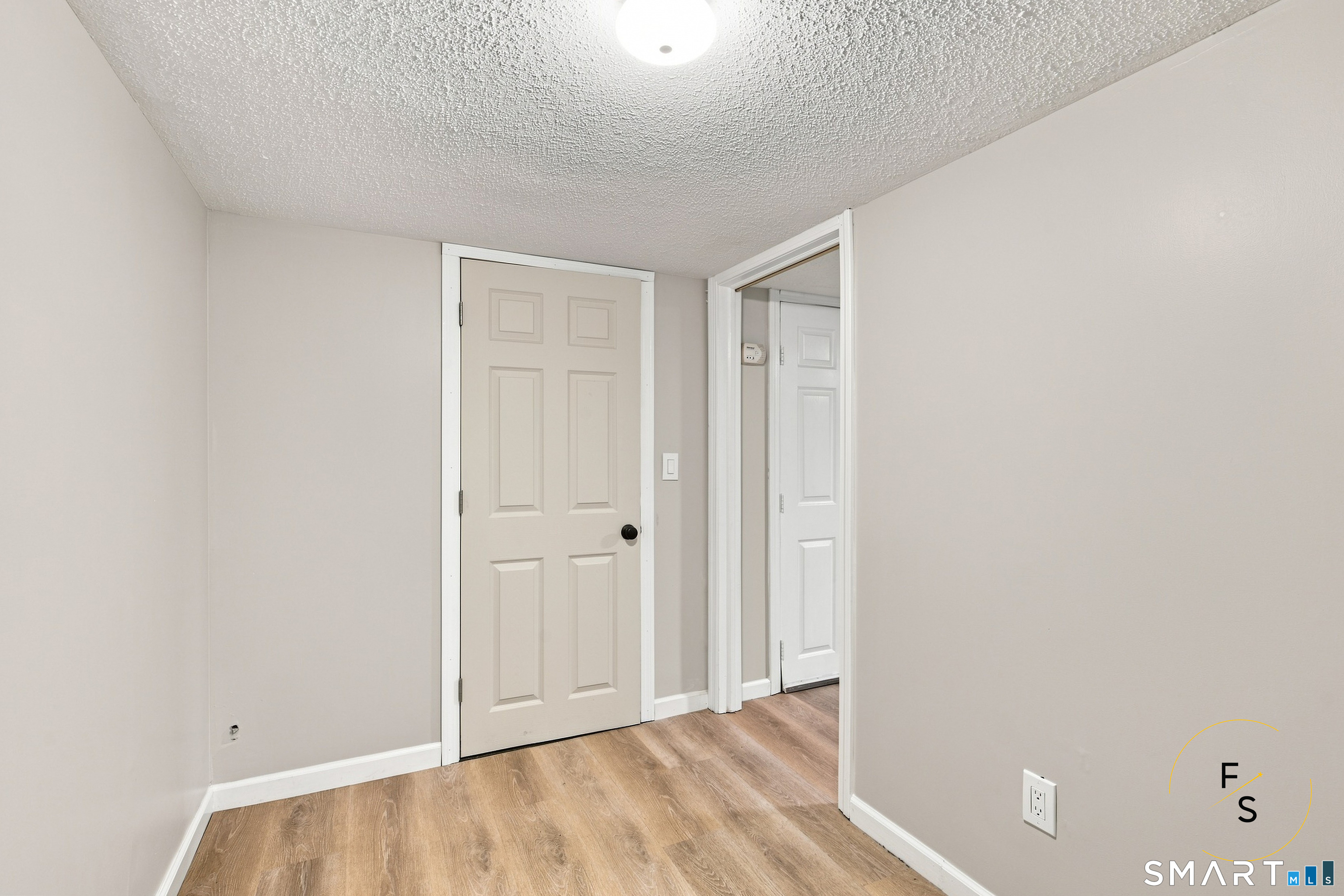 157 South River Road photo 24