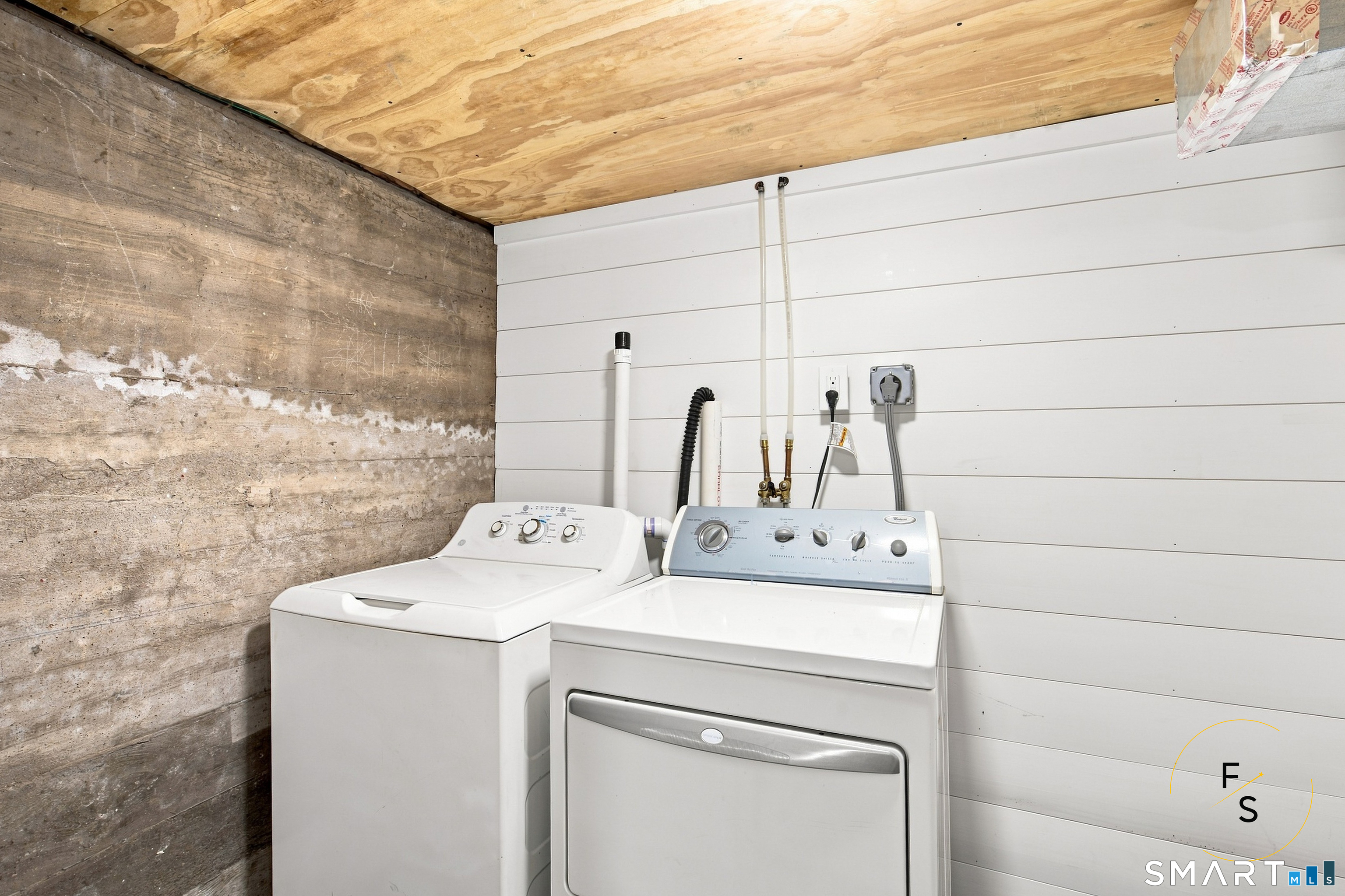 157 South River Road photo 25