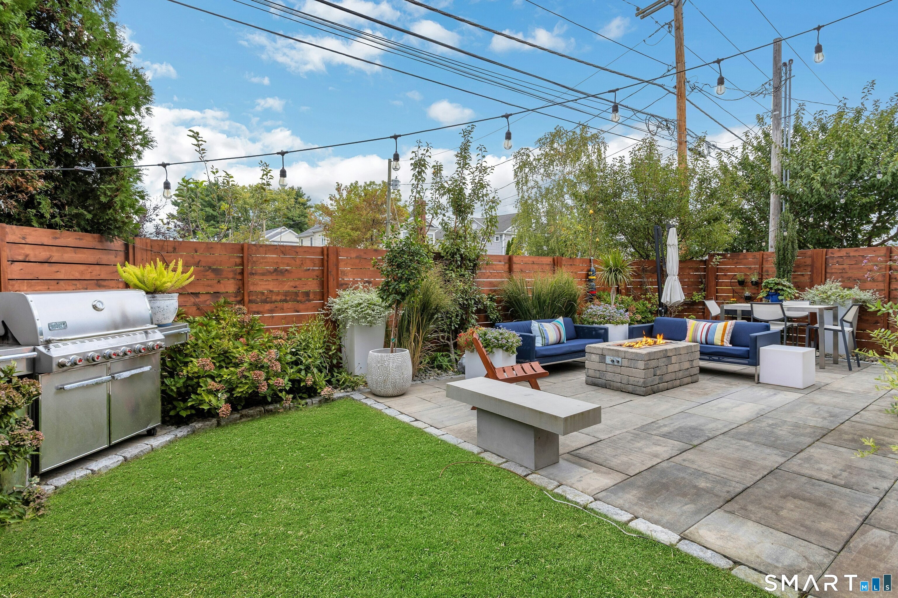 891 Oldfield Road photo 29
