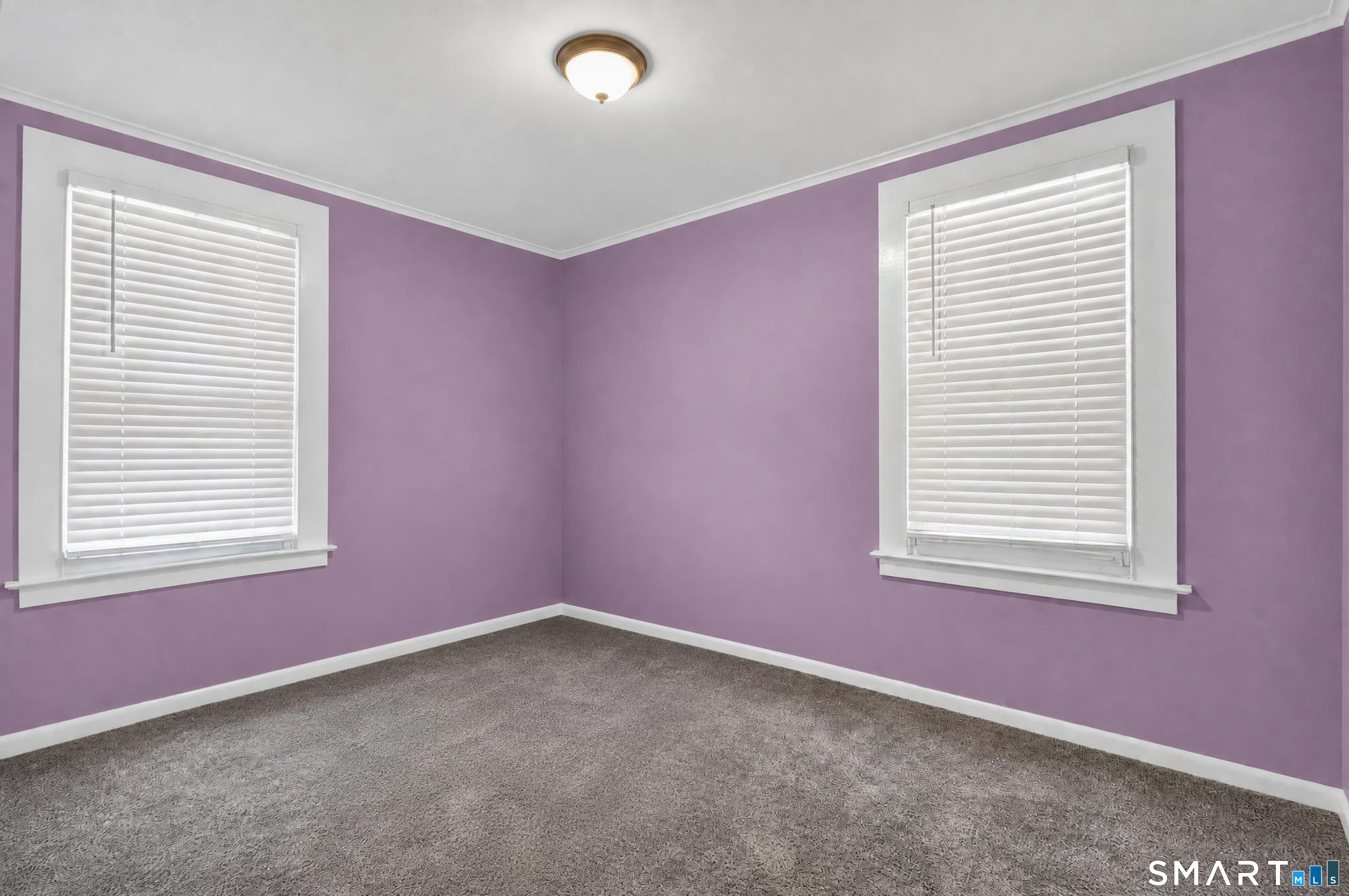 900 Racebrook Road photo 18