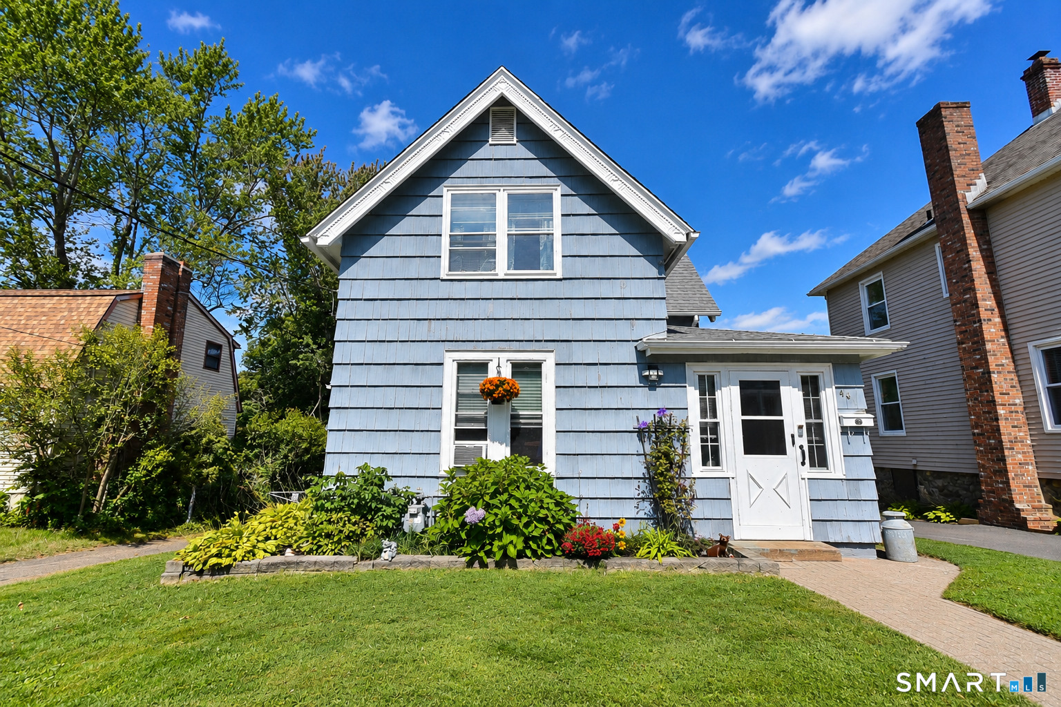 Photo 1 of Single family home for sale at 46 Field St, Bristol, CT 06010 | MLS# 24207449 | Listing updated on 2026-09-23