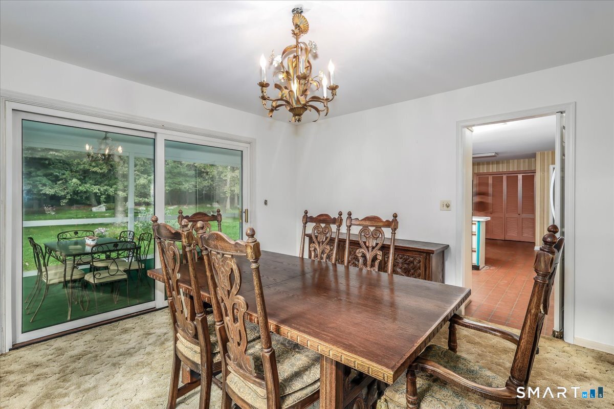 678 Westover Road photo 10