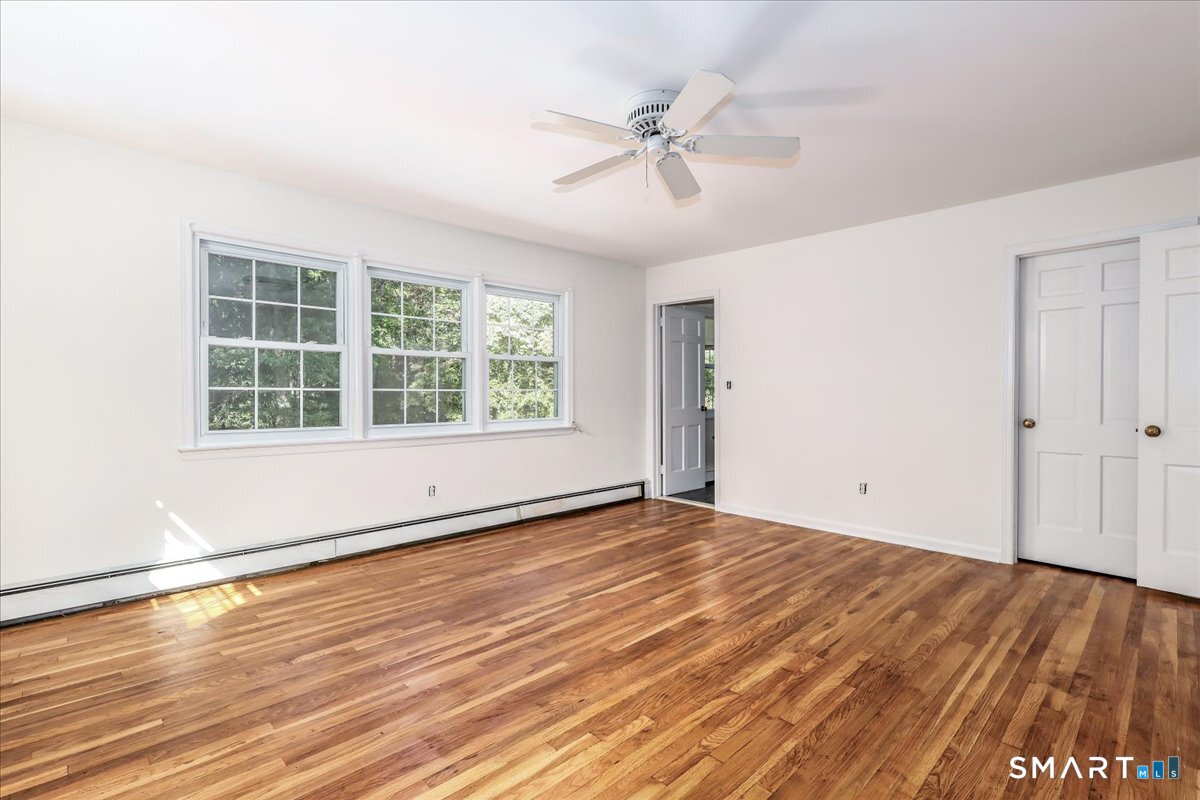 678 Westover Road photo 24