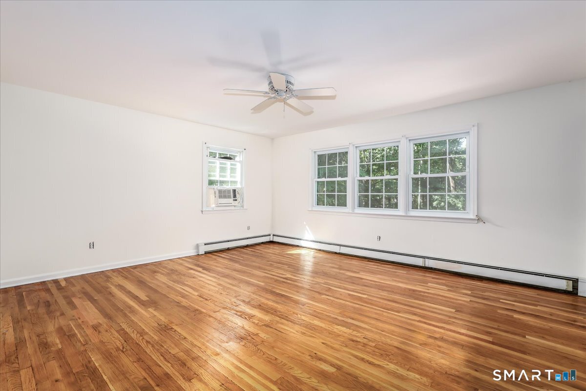 678 Westover Road photo 25
