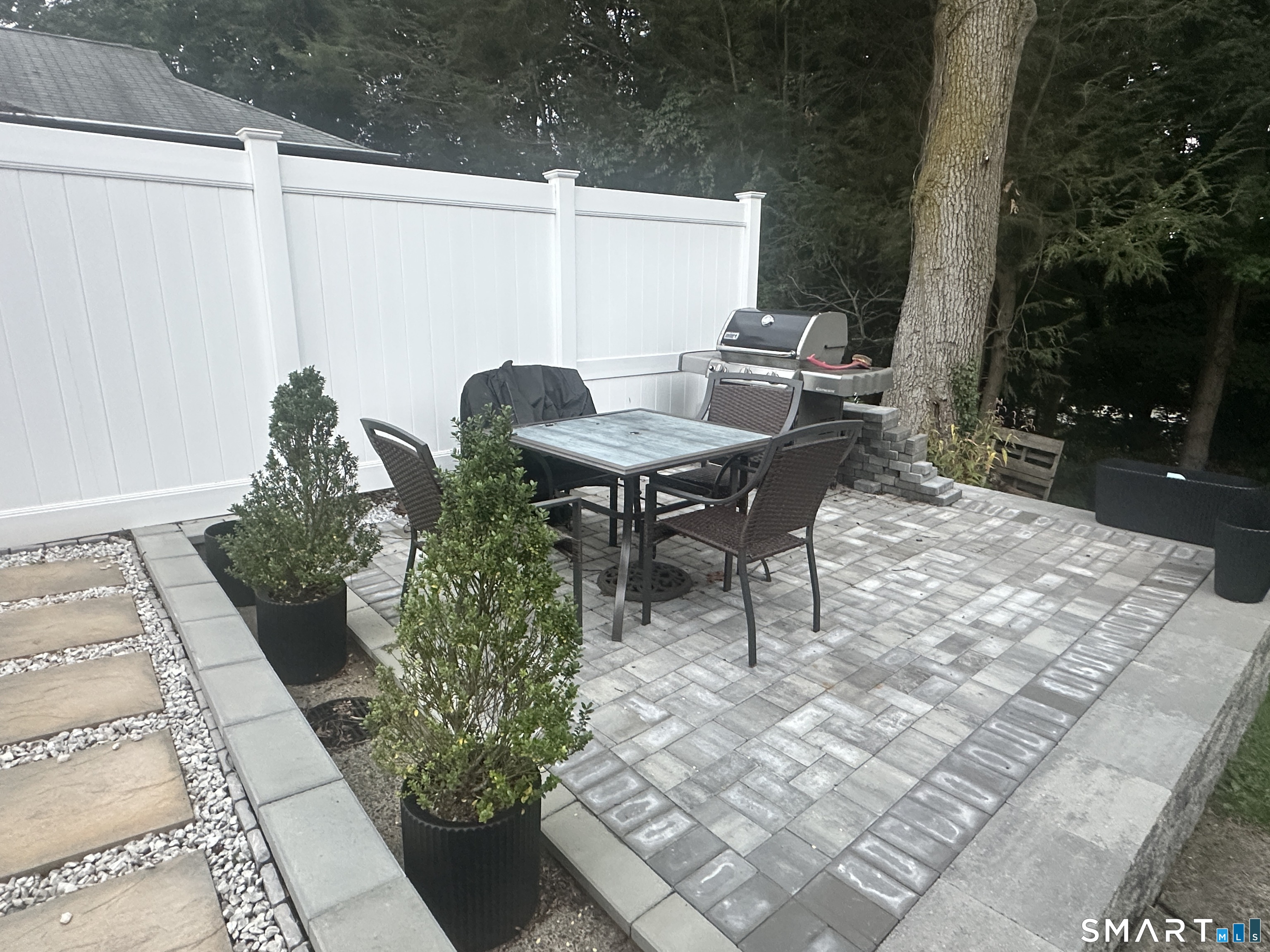 32 Hilltop Terrace photo 2