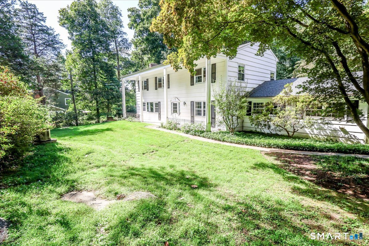 678 Westover Road photo 37