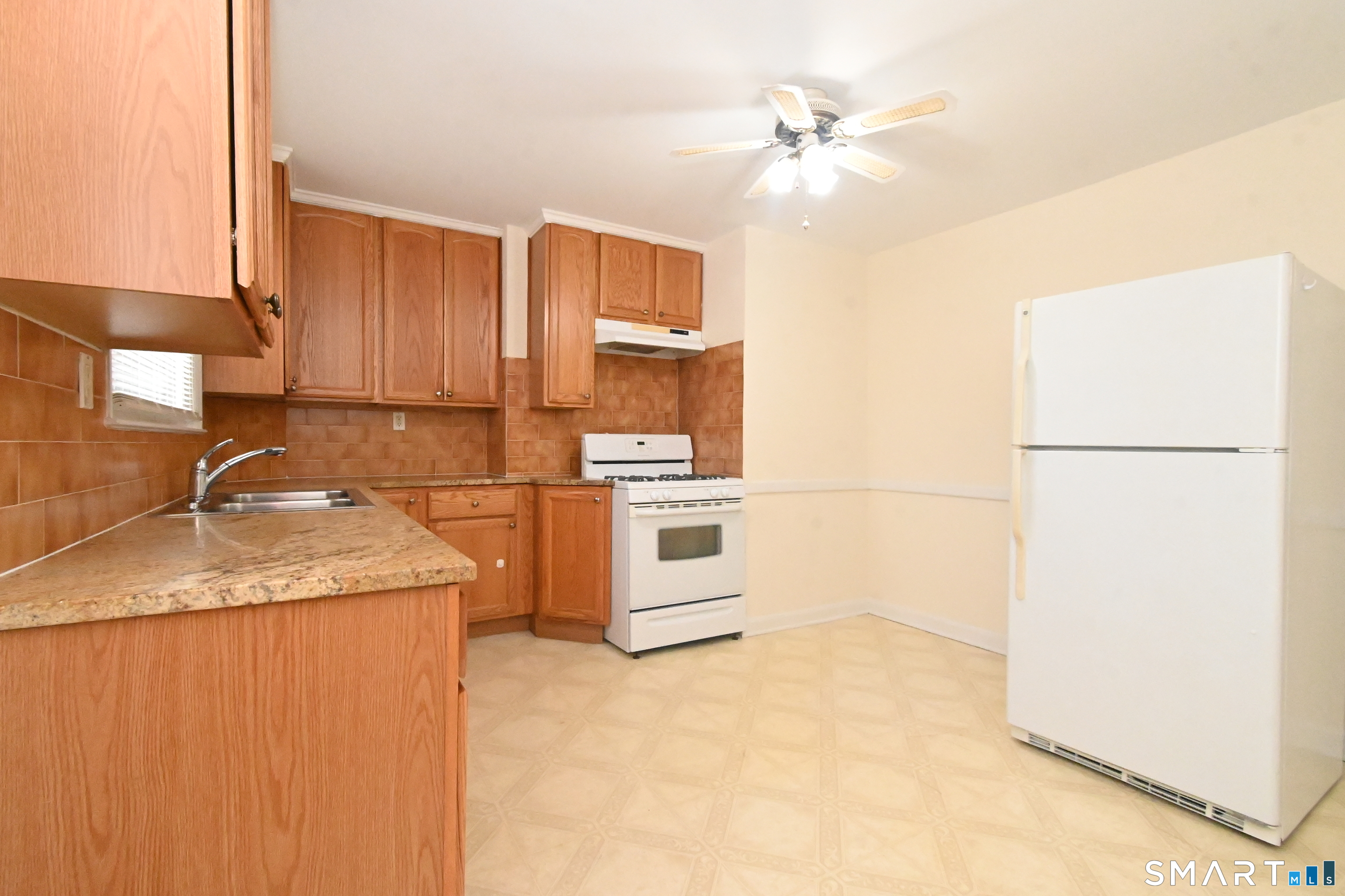 26 Elm Tree Place photo 3