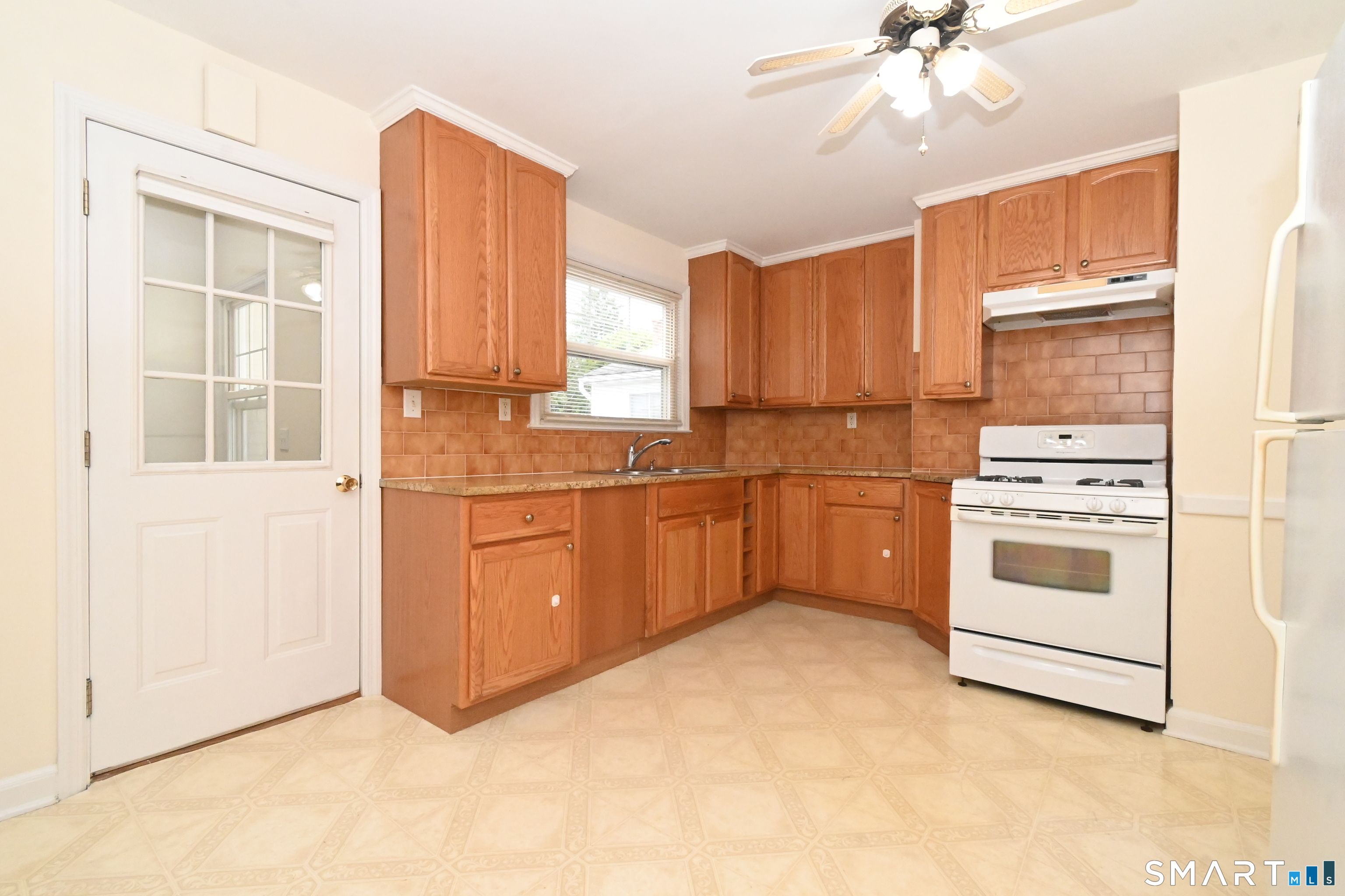 26 Elm Tree Place photo 4