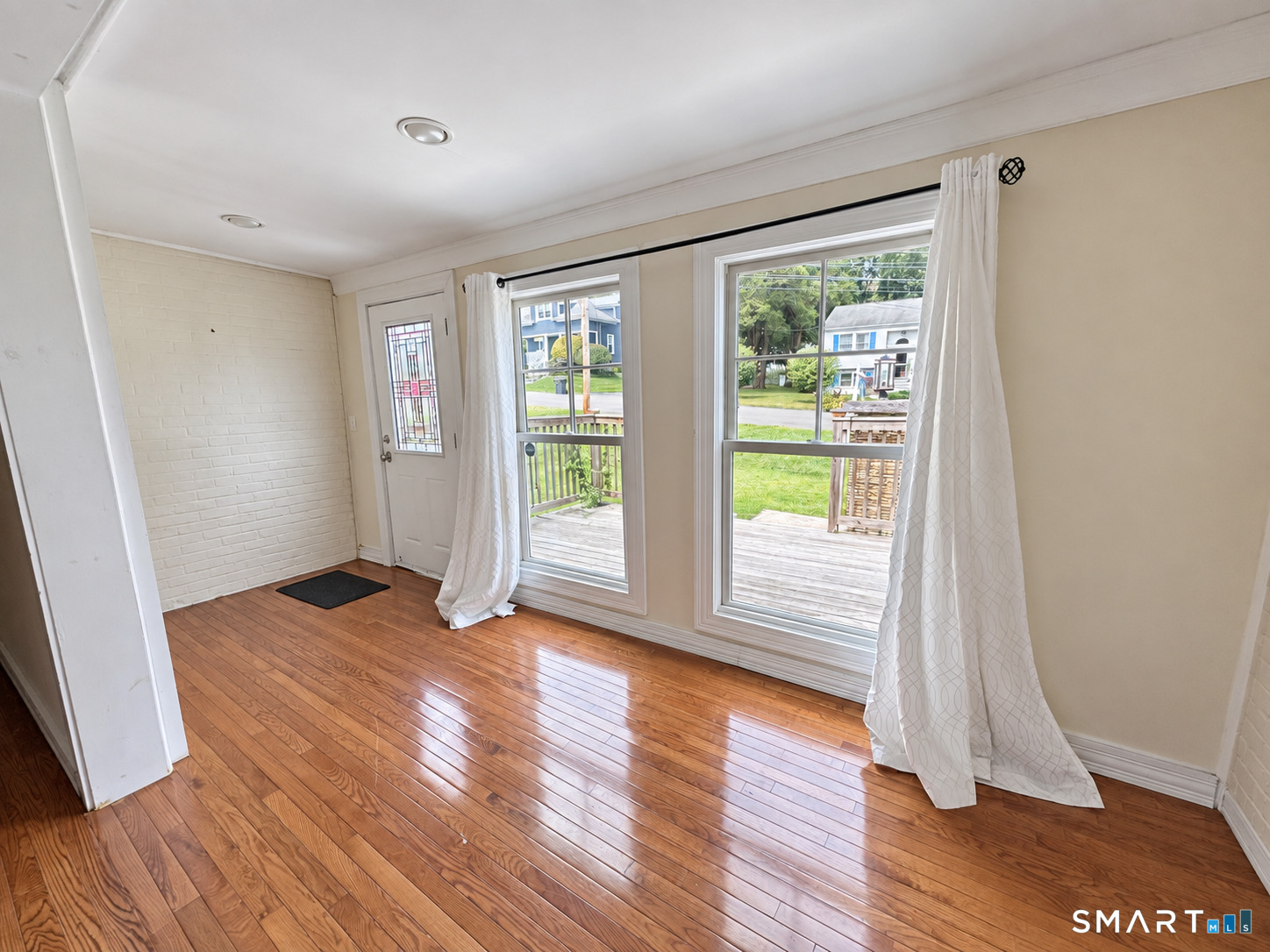 112 Ochsner Place photo 5