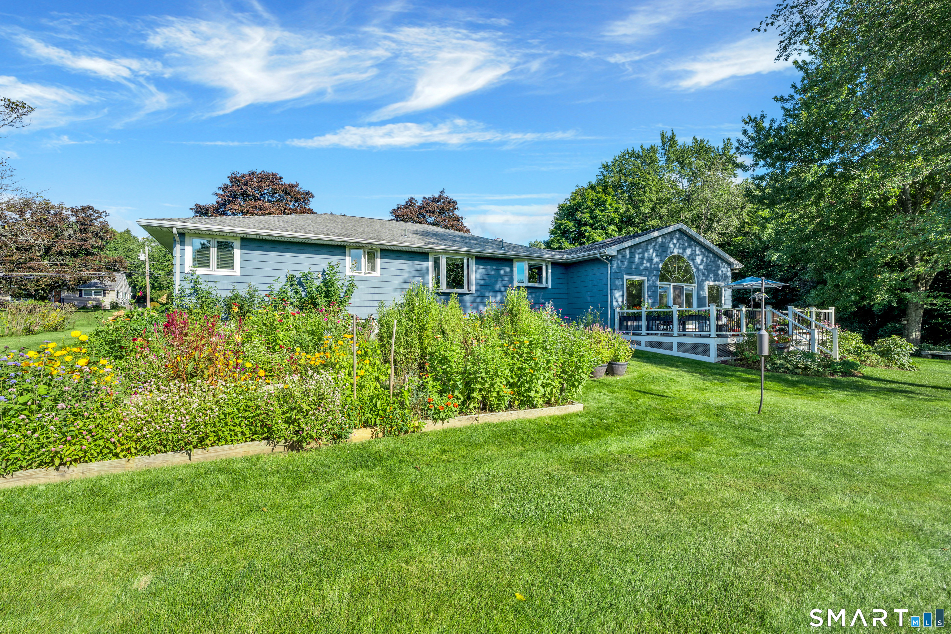 142 Lexington Drive photo 37