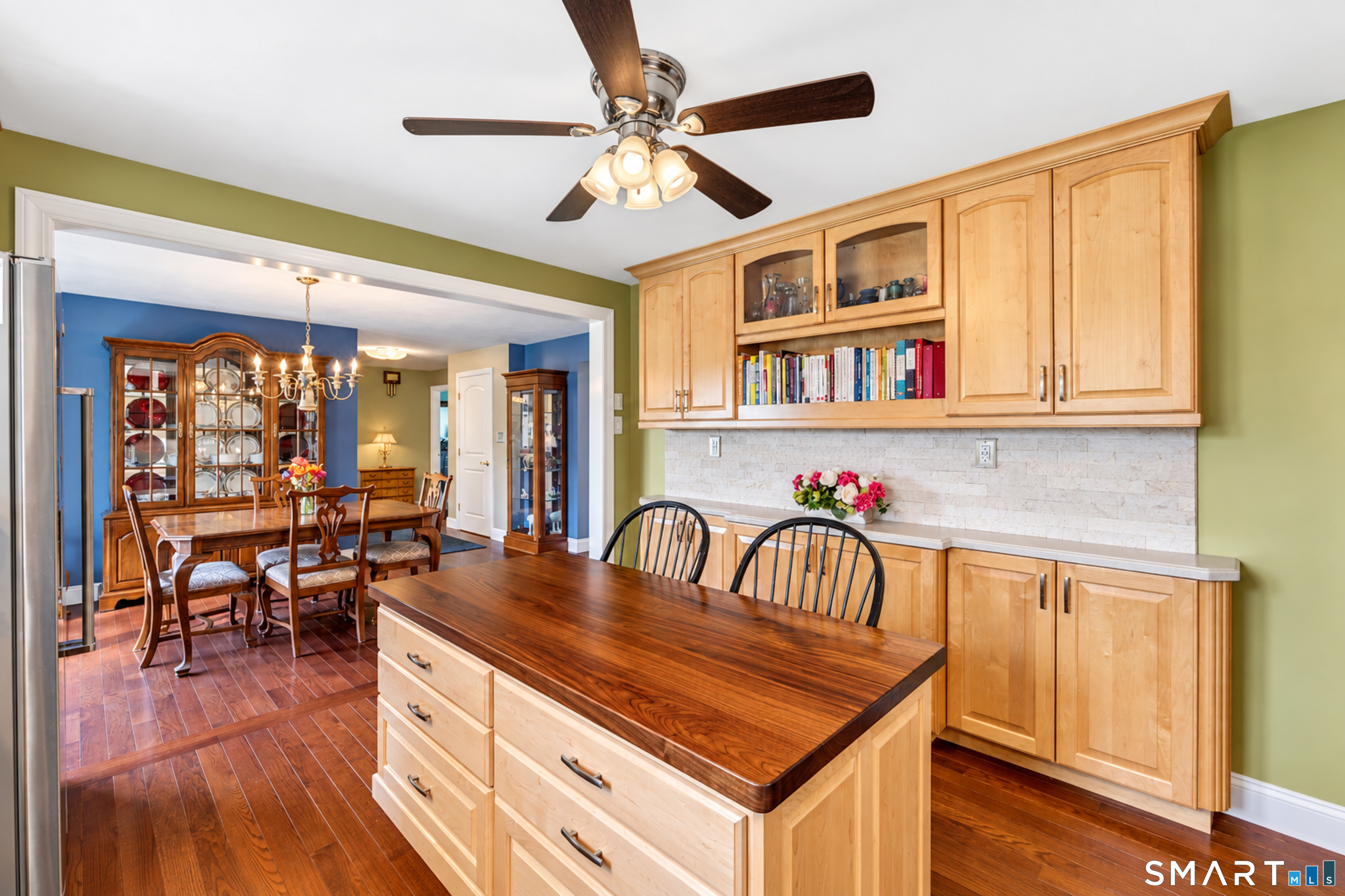 142 Lexington Drive photo 16