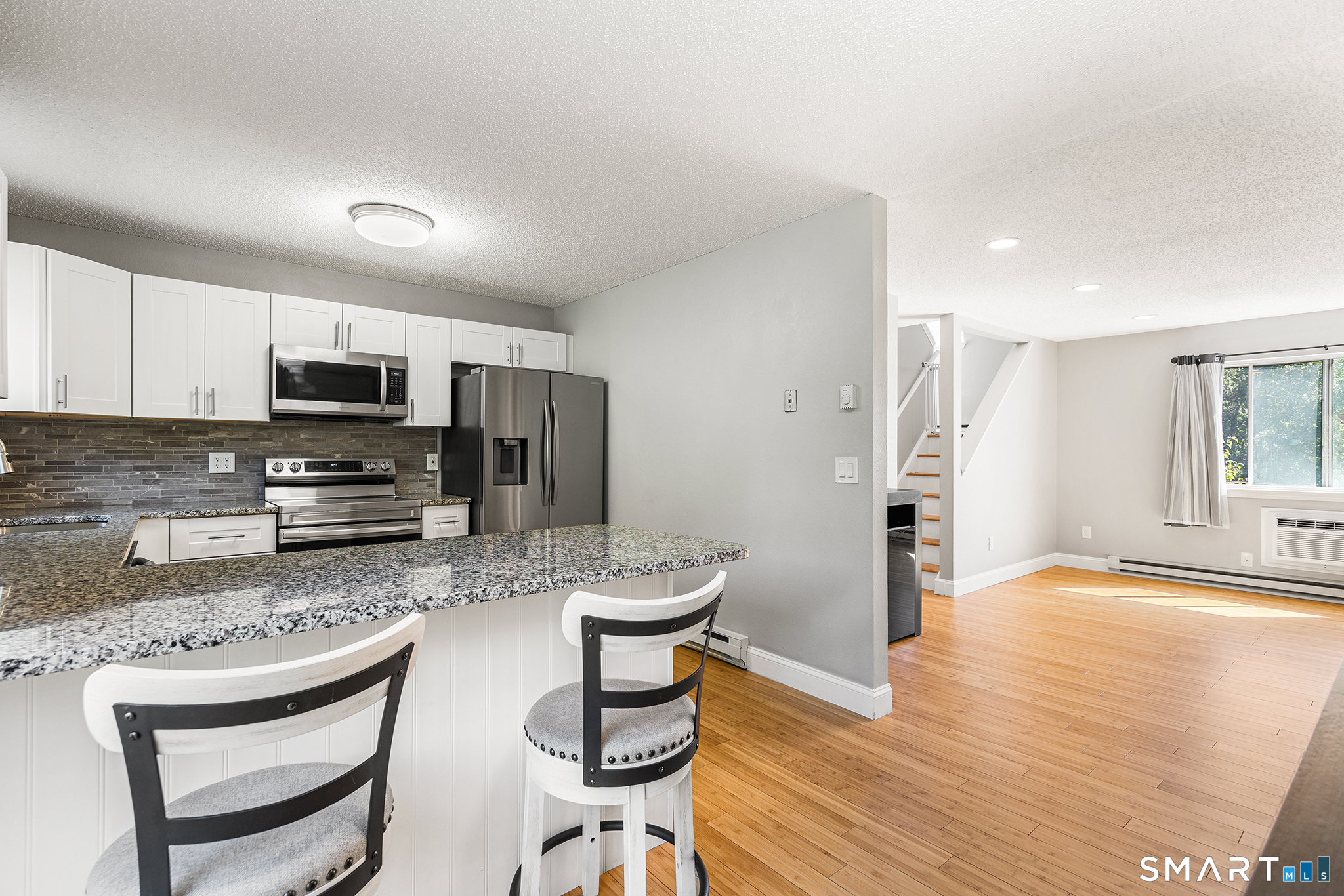 Photo 4 of Townhouse for sale at 925 Oronoke Rd #26G, Waterbury, CT 06708 | MLS# 24202878 | Listing updated on 2026-09-23