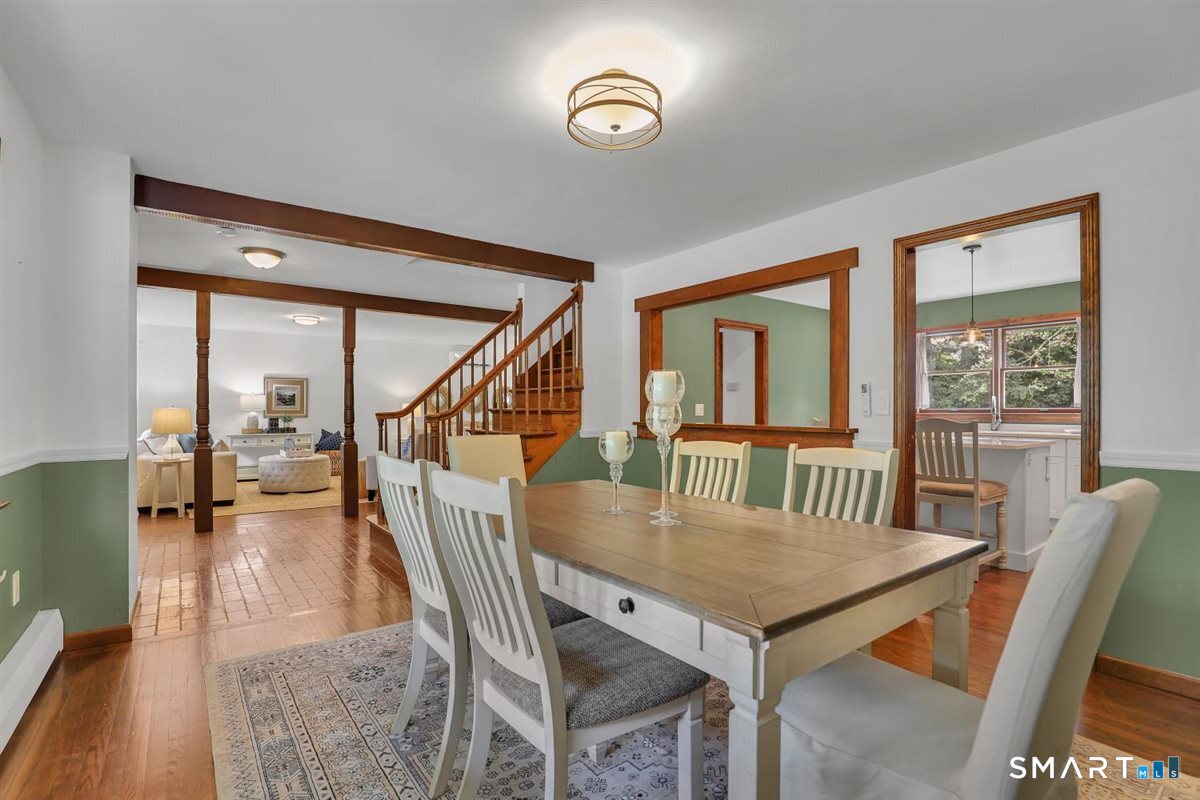 186 Alps Road photo 10