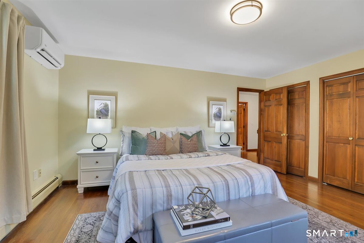 186 Alps Road photo 17