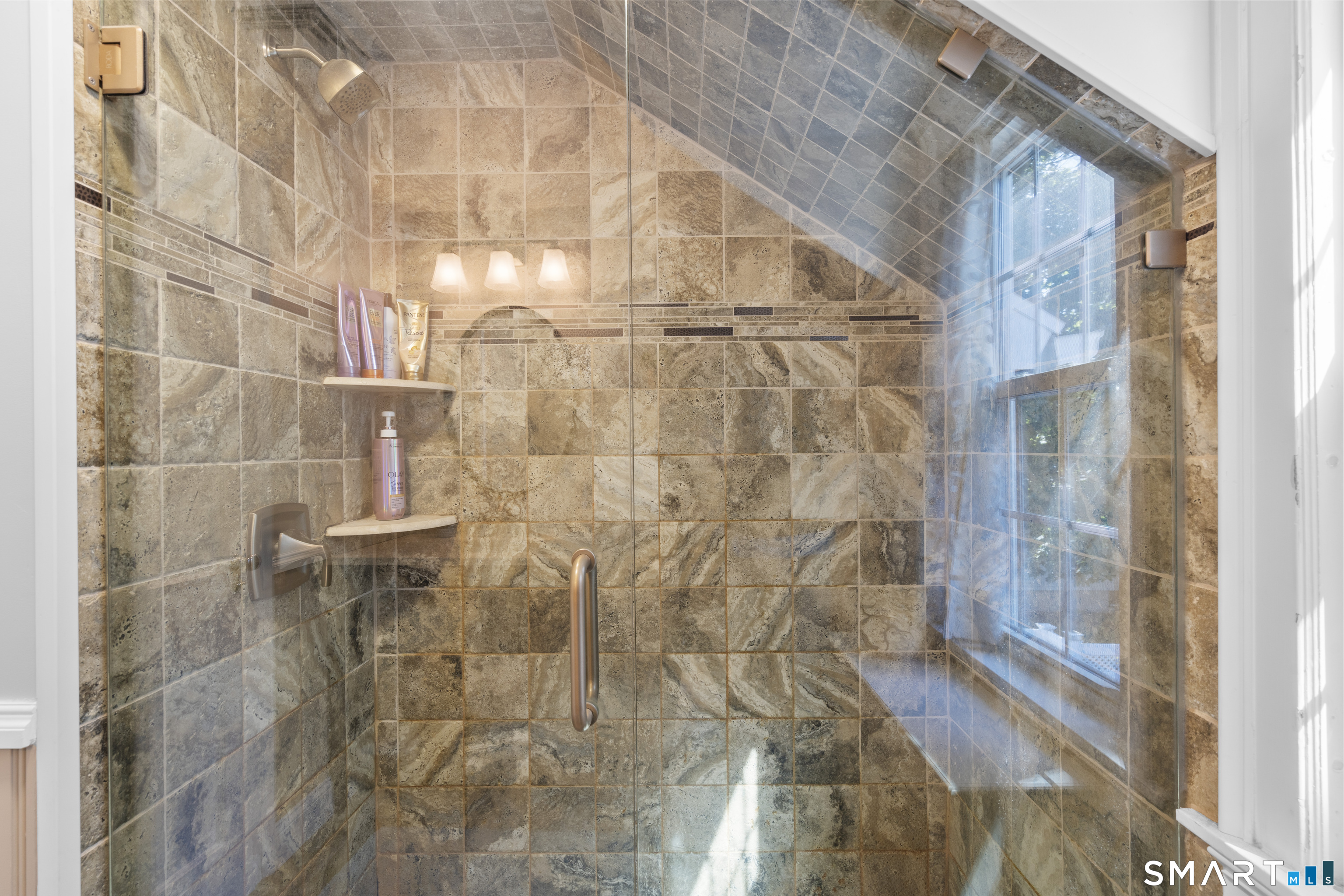 24 Herschel Avenue photo 27
