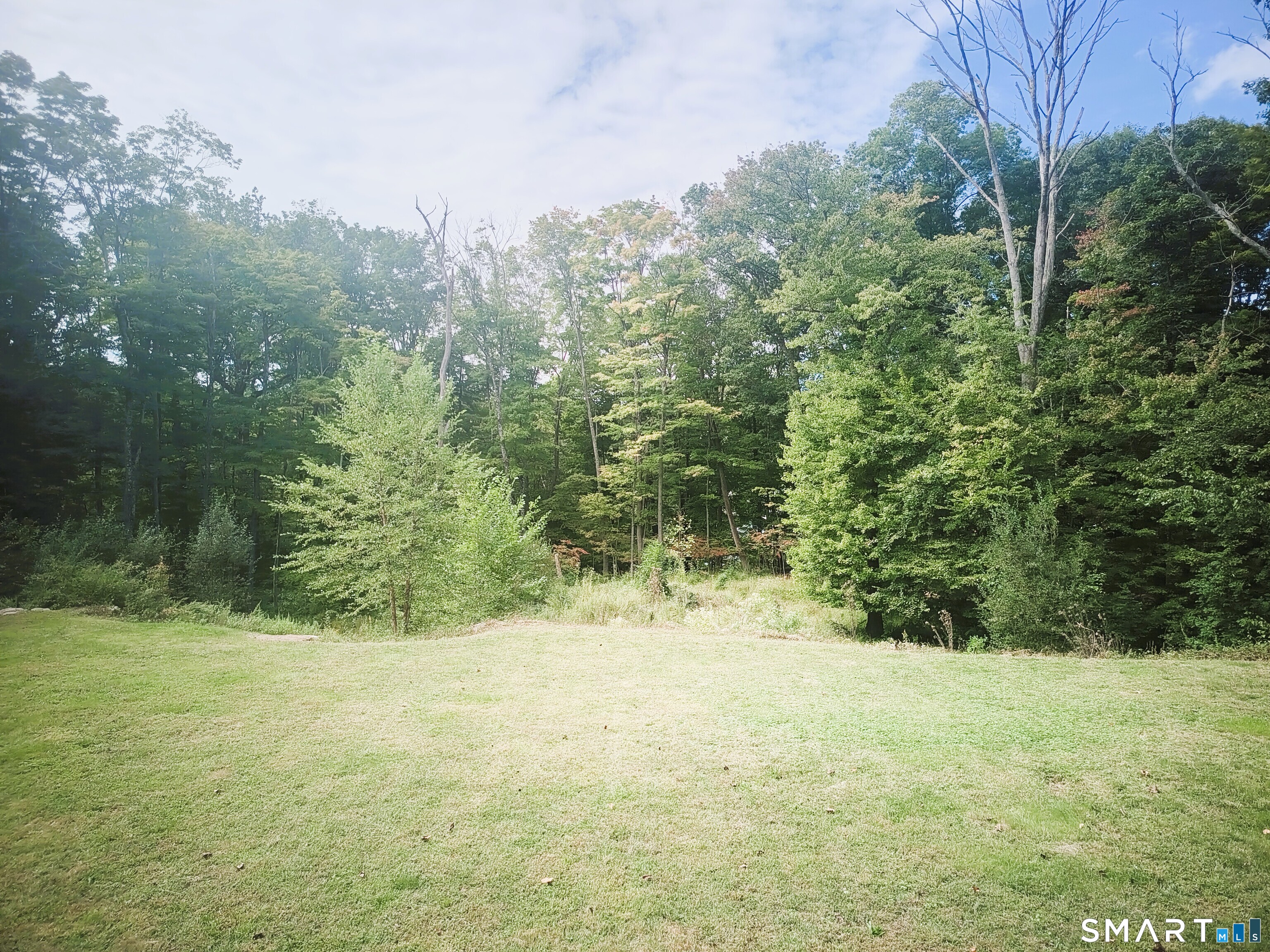 35 Huckleberry Drive South, Norwalk, Connecticut photo 3