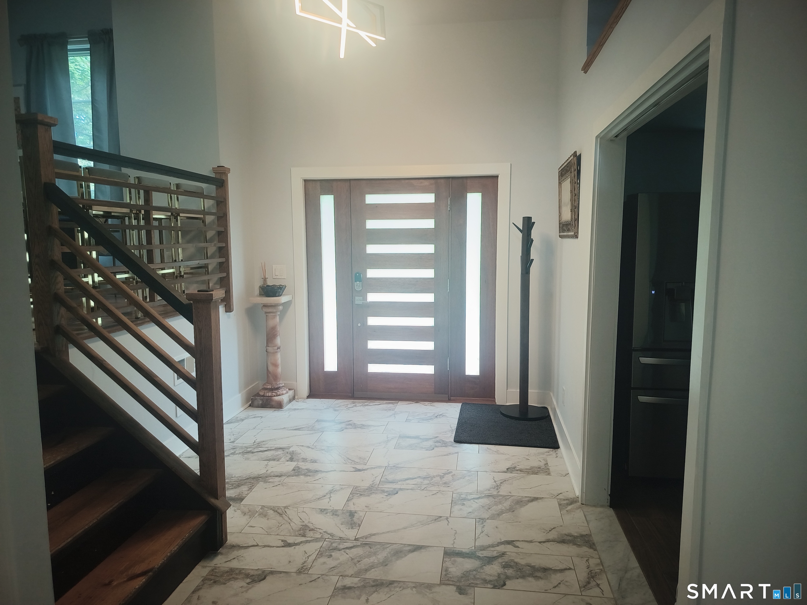 35 Huckleberry Drive South, Norwalk, Connecticut photo 4