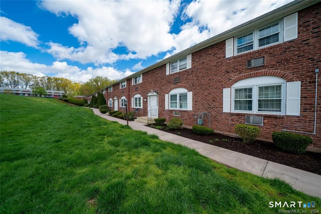 201 Regan Road Unit #4B