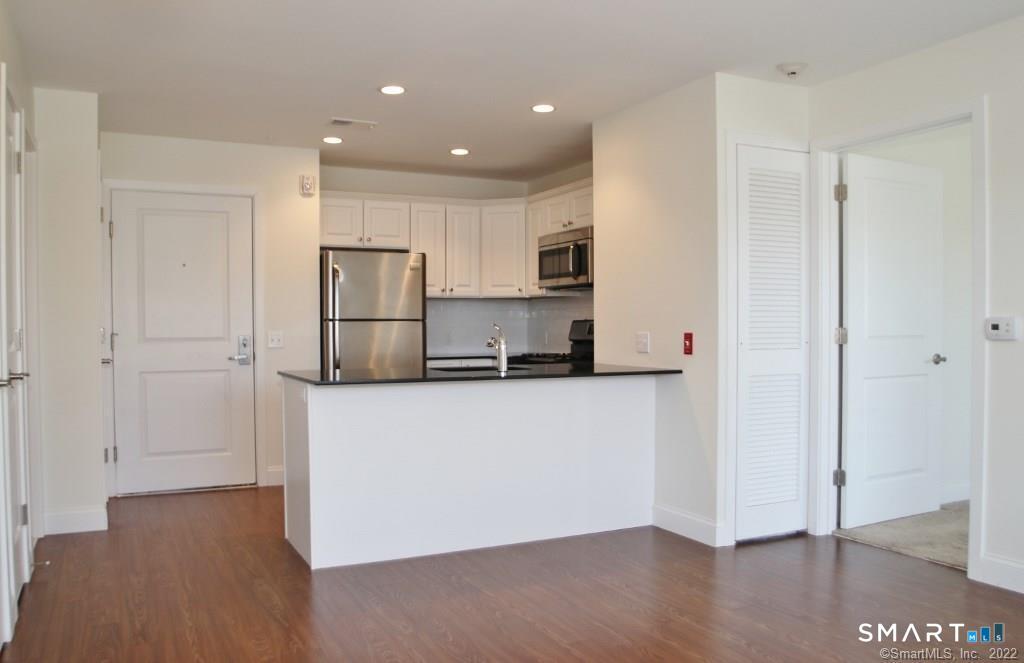 947 Hope Street Unit #203 photo 17
