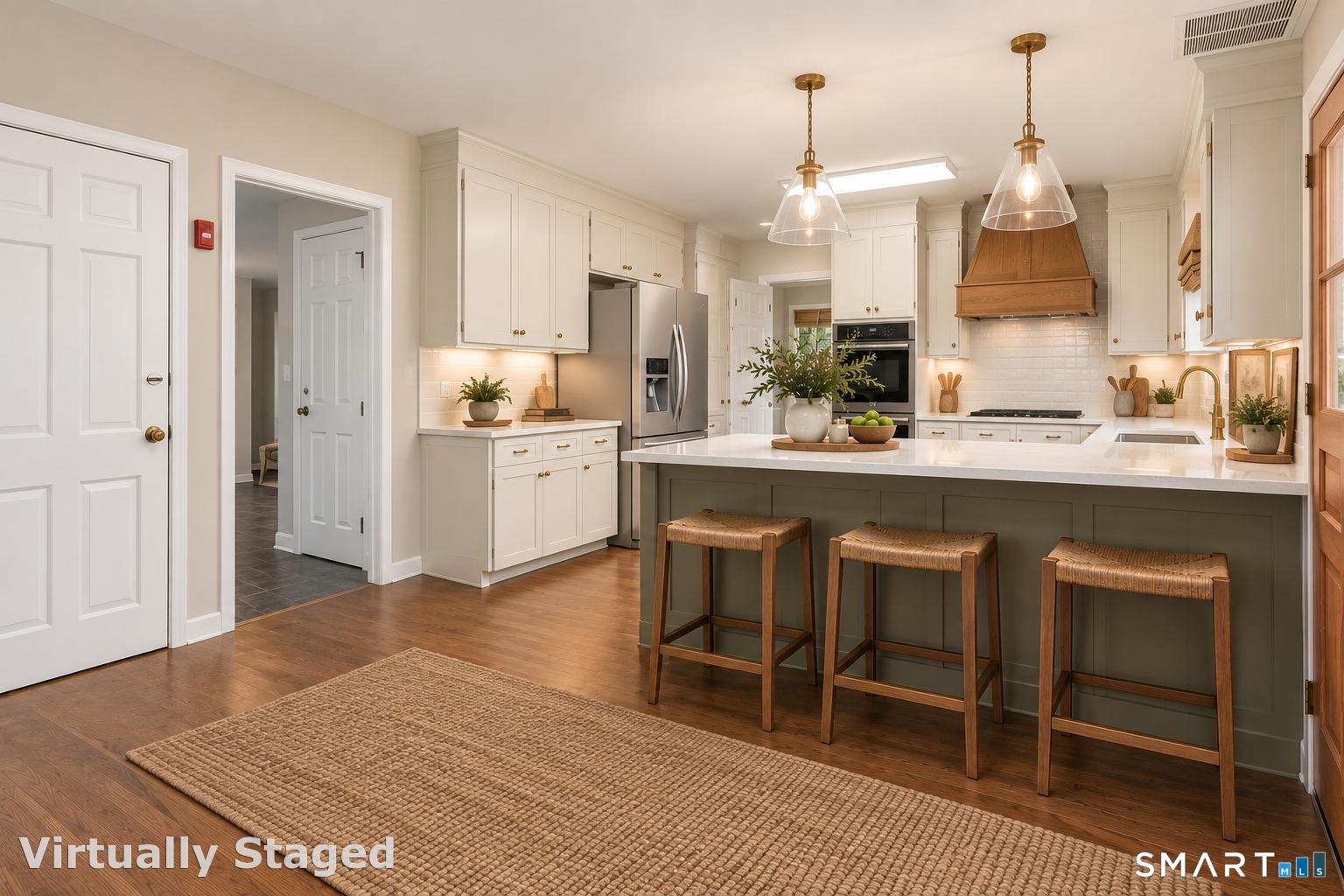 678 Westover Road photo 15