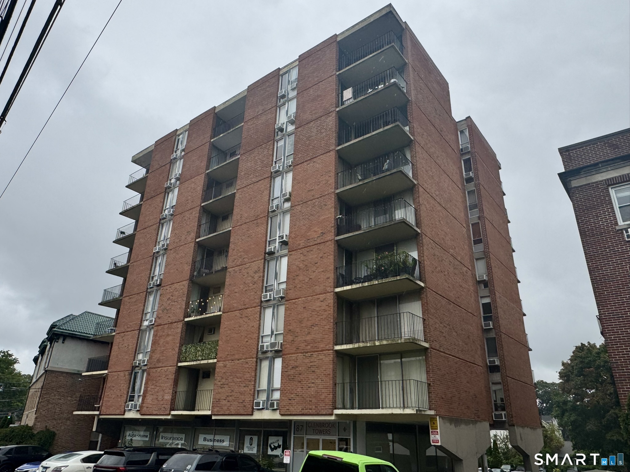 Foto 8 de Condominio en venta en 87 Glenbrook Road #2B, Stamford, CT — $295,000