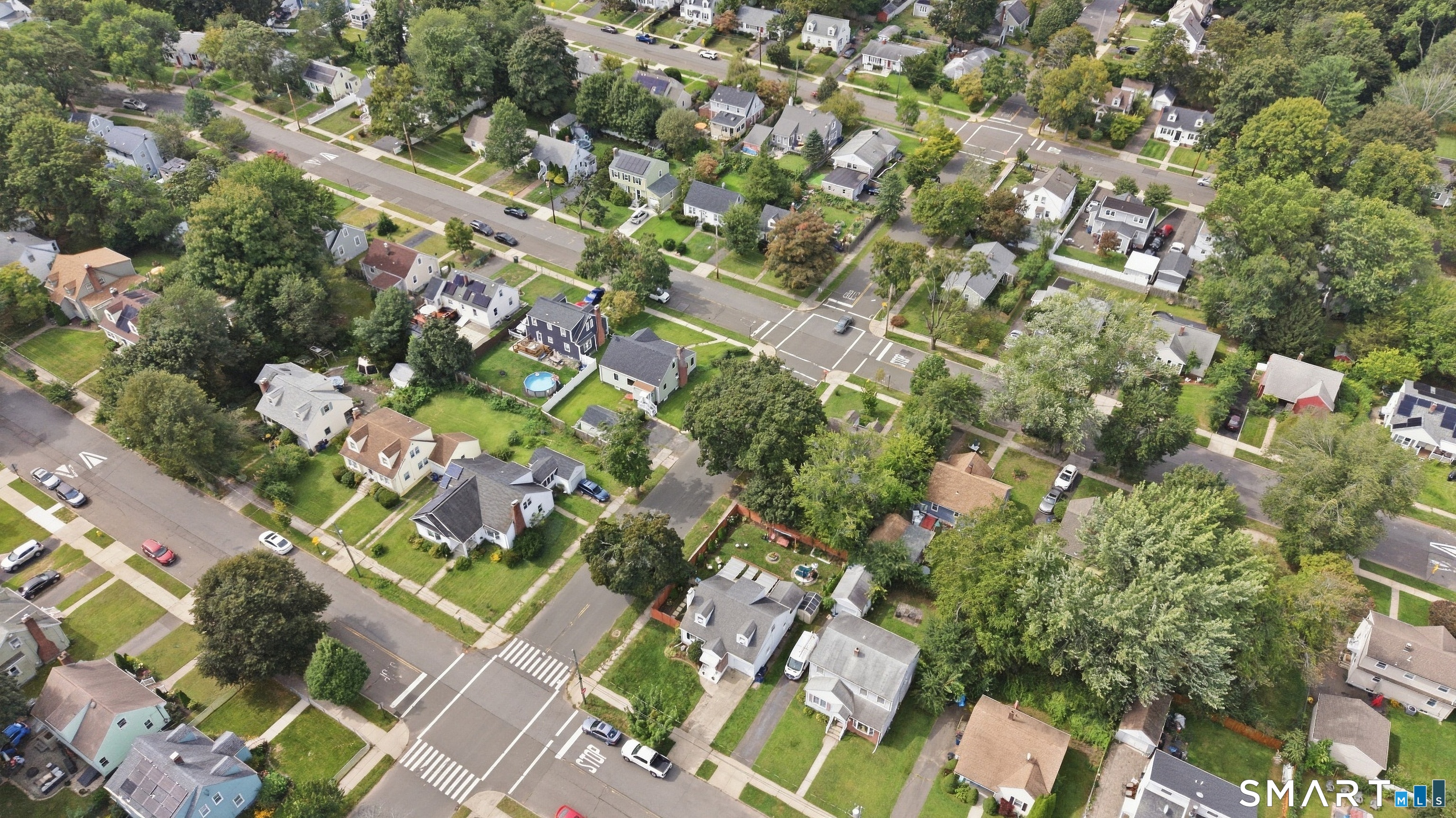 68 Beverly Road photo 24
