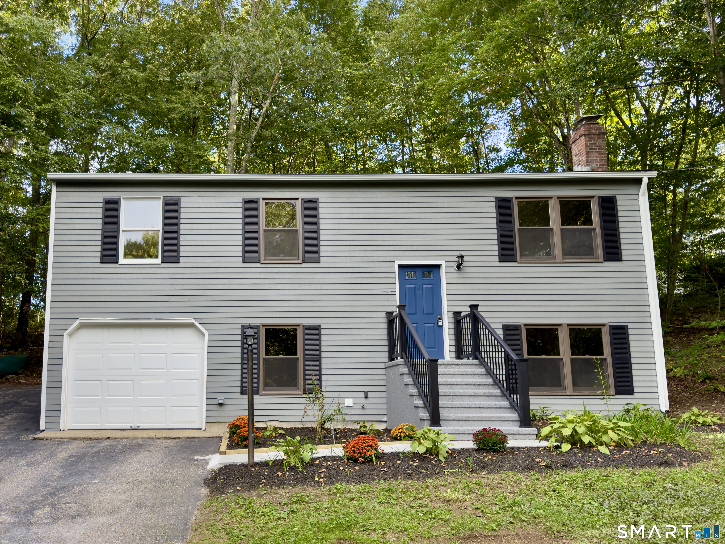 Photo 2 of Single family home for sale at 25 Asher Ave, Pawcatuck, CT 06379 | MLS# 24208210 | Listing updated on 2026-09-23