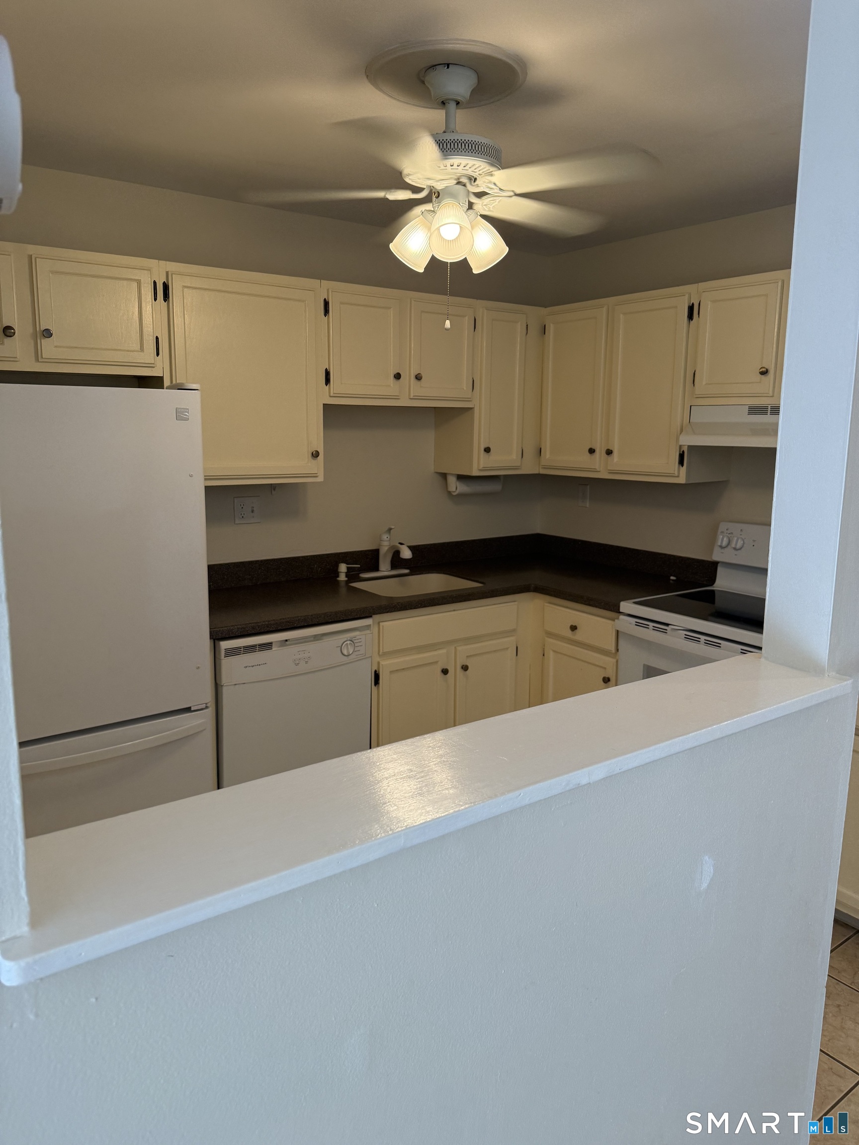 2306 Cromwell Hills Drive photo 5
